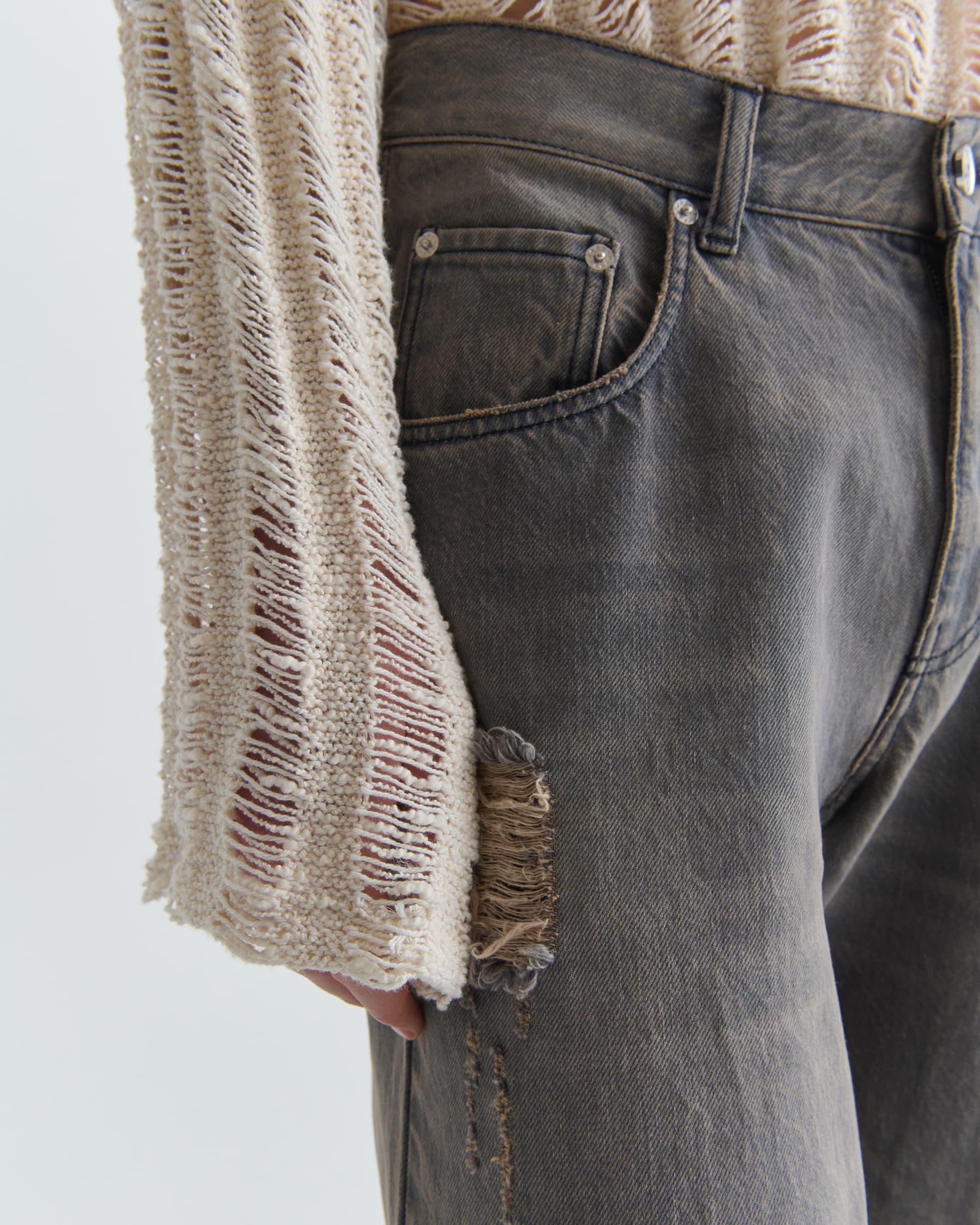 1491_d8daa52cd3-16_mass_jeans_dust_black_wash_1063-large