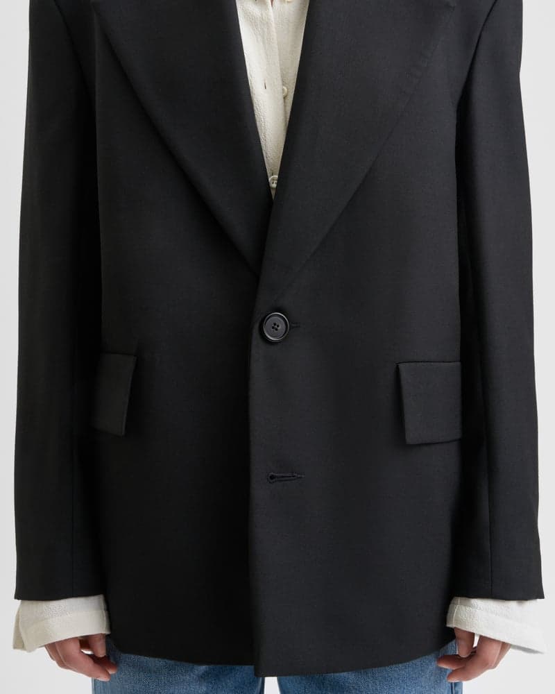 1511_a5bde1f4de-sefr_fw26_gwen-blazer-fine-black-wool_9225-full
