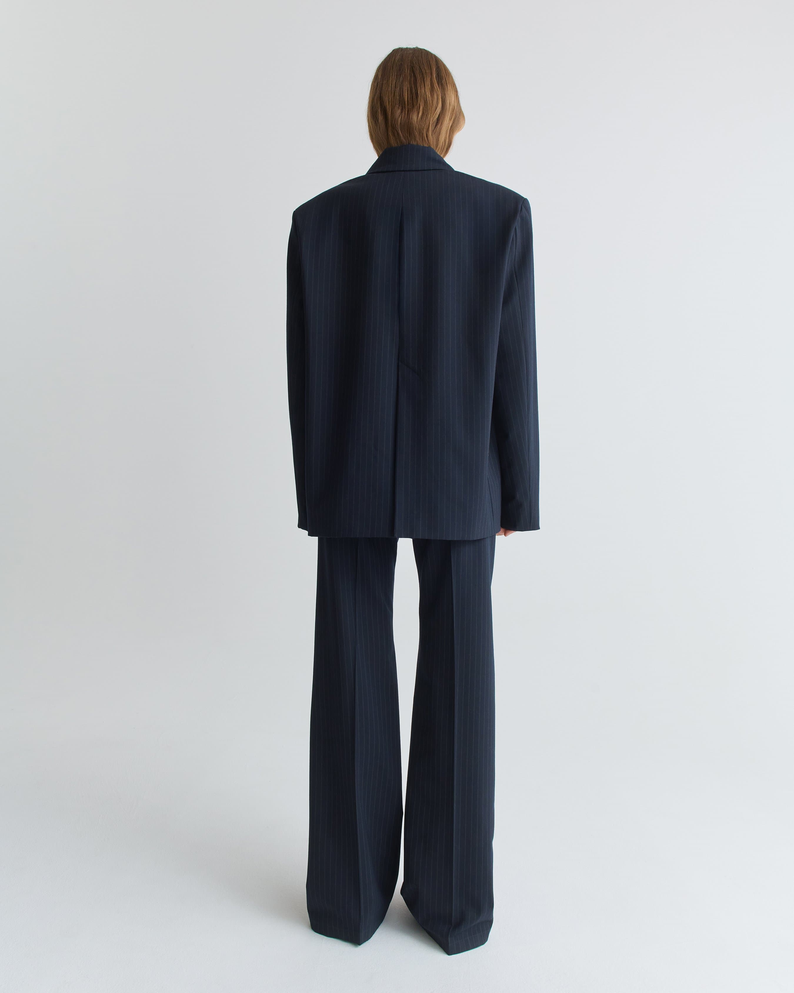 1514_da15d2c024-08_somin_blazer_banker_pinstripe_0531-large