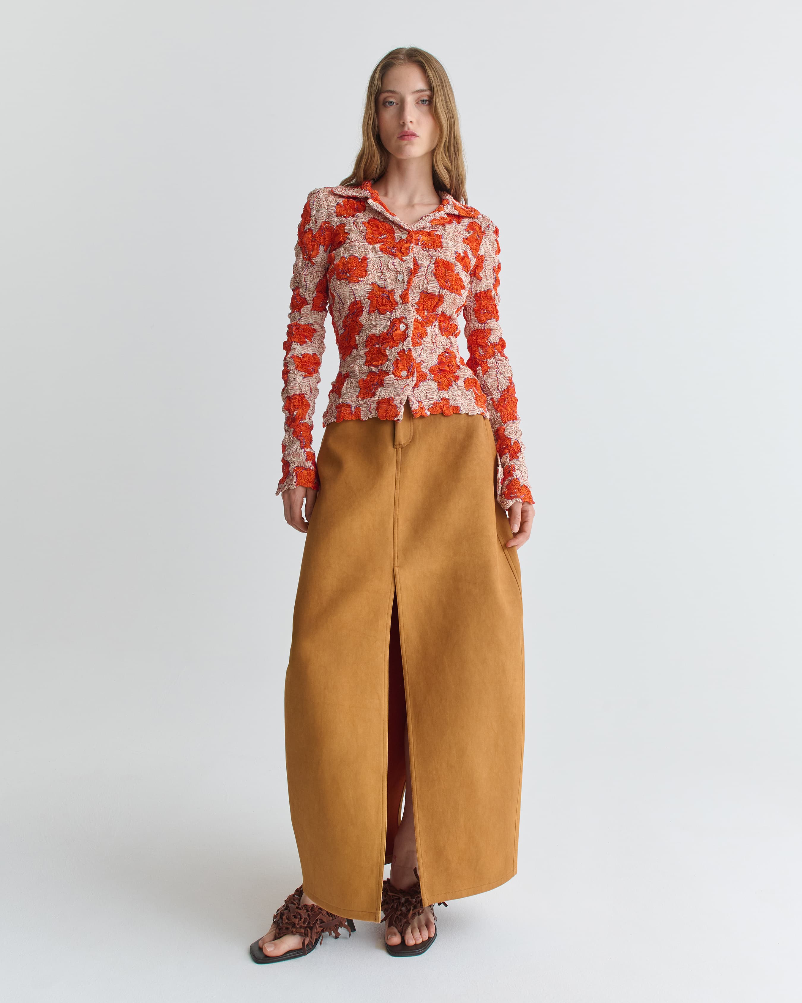 1516_3137d1fabd-12_erin_shirt_crinkled_abstract_flower_0784-large