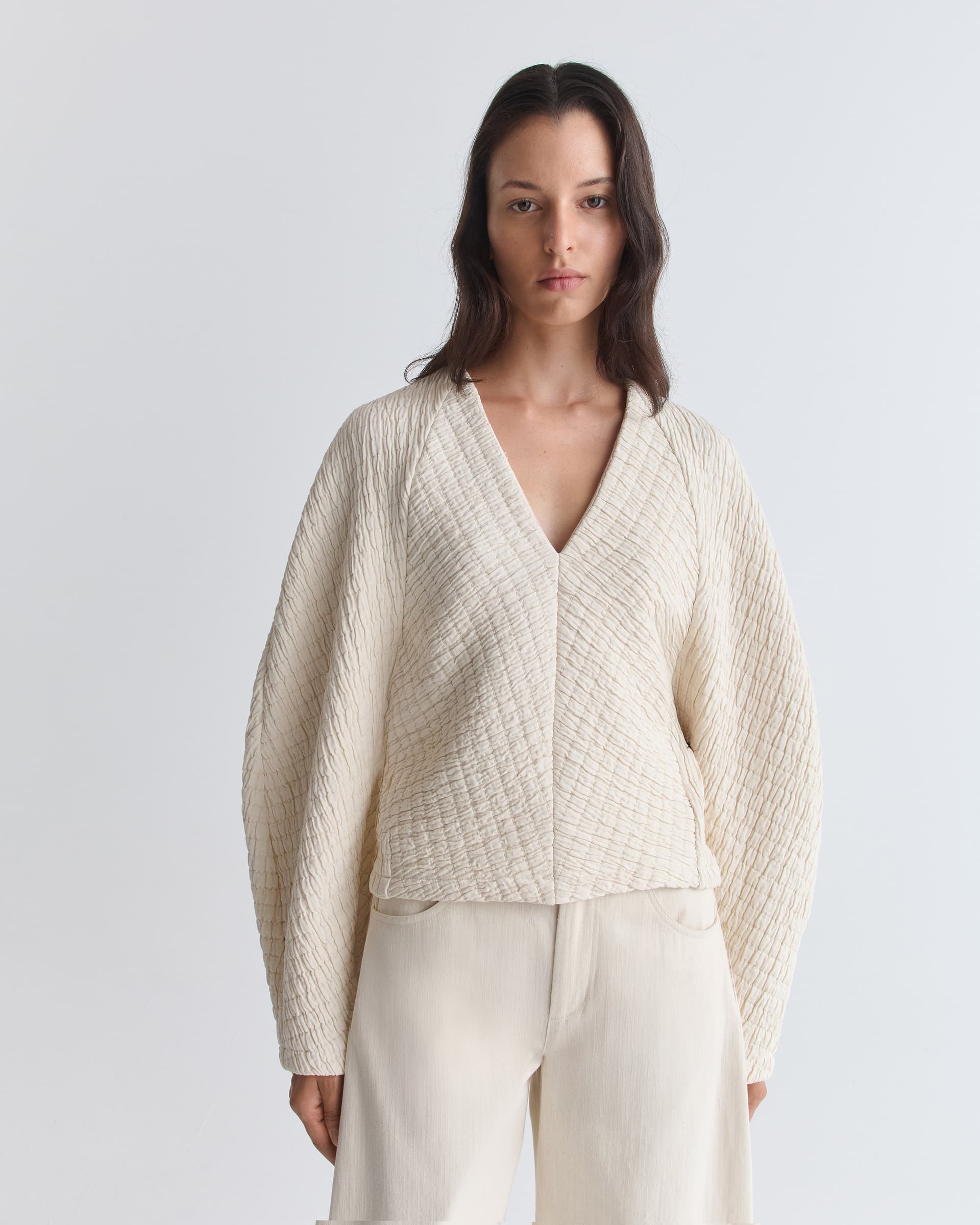 1523_09a5354c8b-11_quinn_top_light_quilted_beige_0528-large