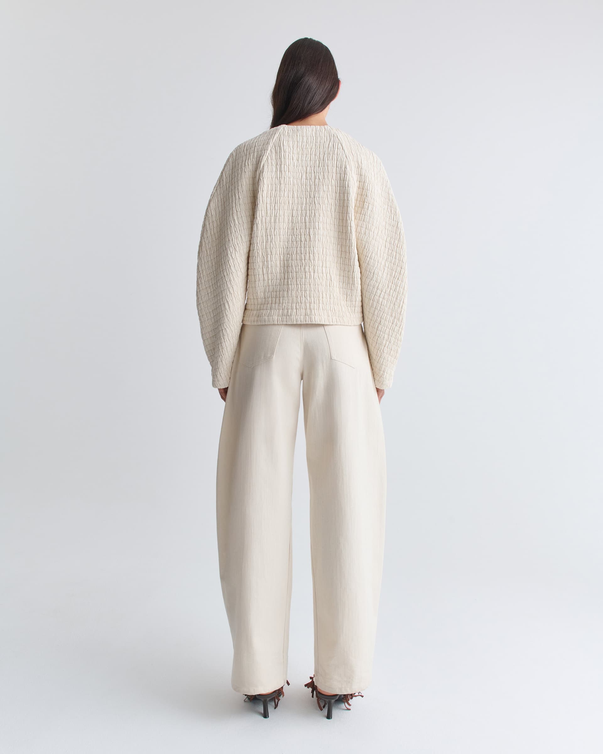 1523_33a5d00d74-11_quinn_top_light_quilted_beige_0569-large