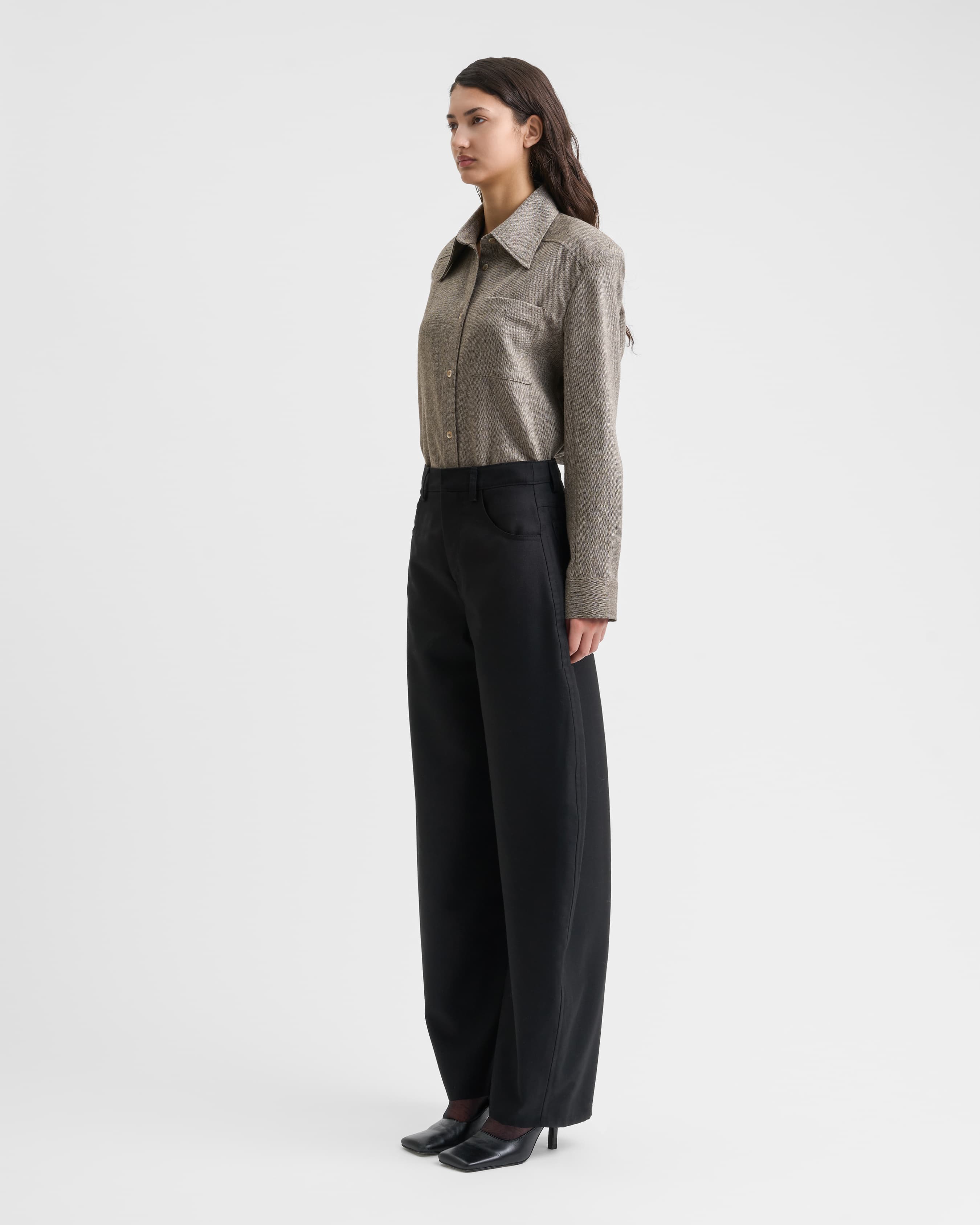 1547_3e8f671941-sefr_fw26_soline-leather-trouser-black_8382-large