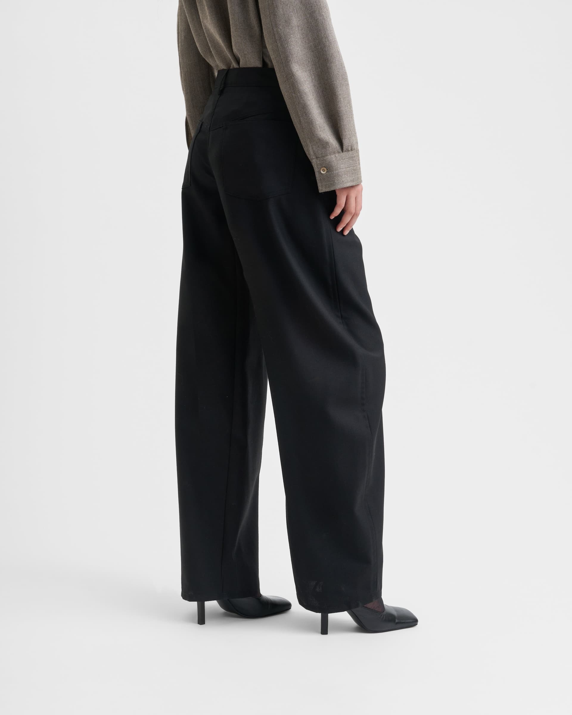 1547_9496c576de-sefr_fw26_soline-leather-trouser-black_8409-large