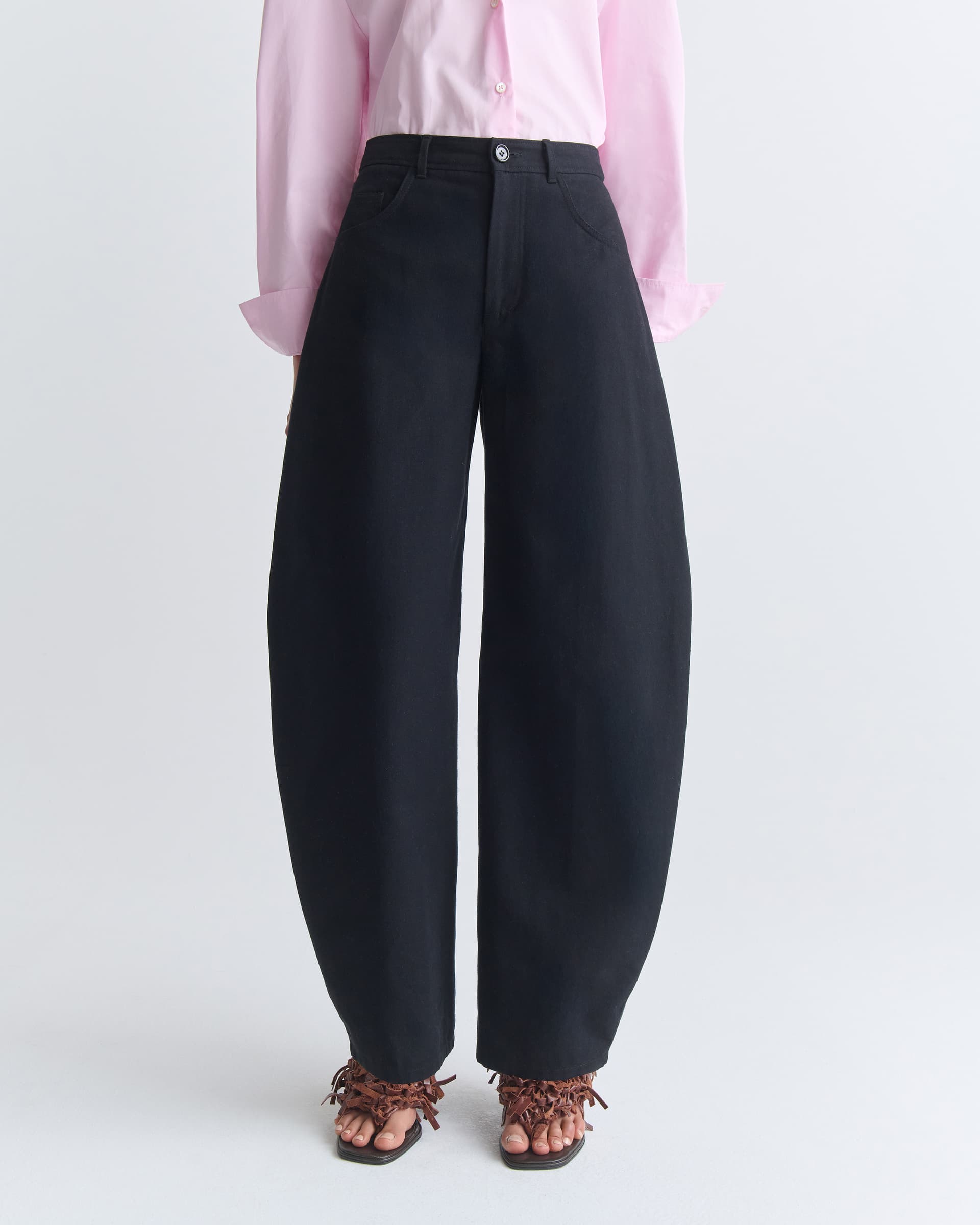 1550_9a9170729c-21_tiko_trouser_evening_black_twill_0970-large