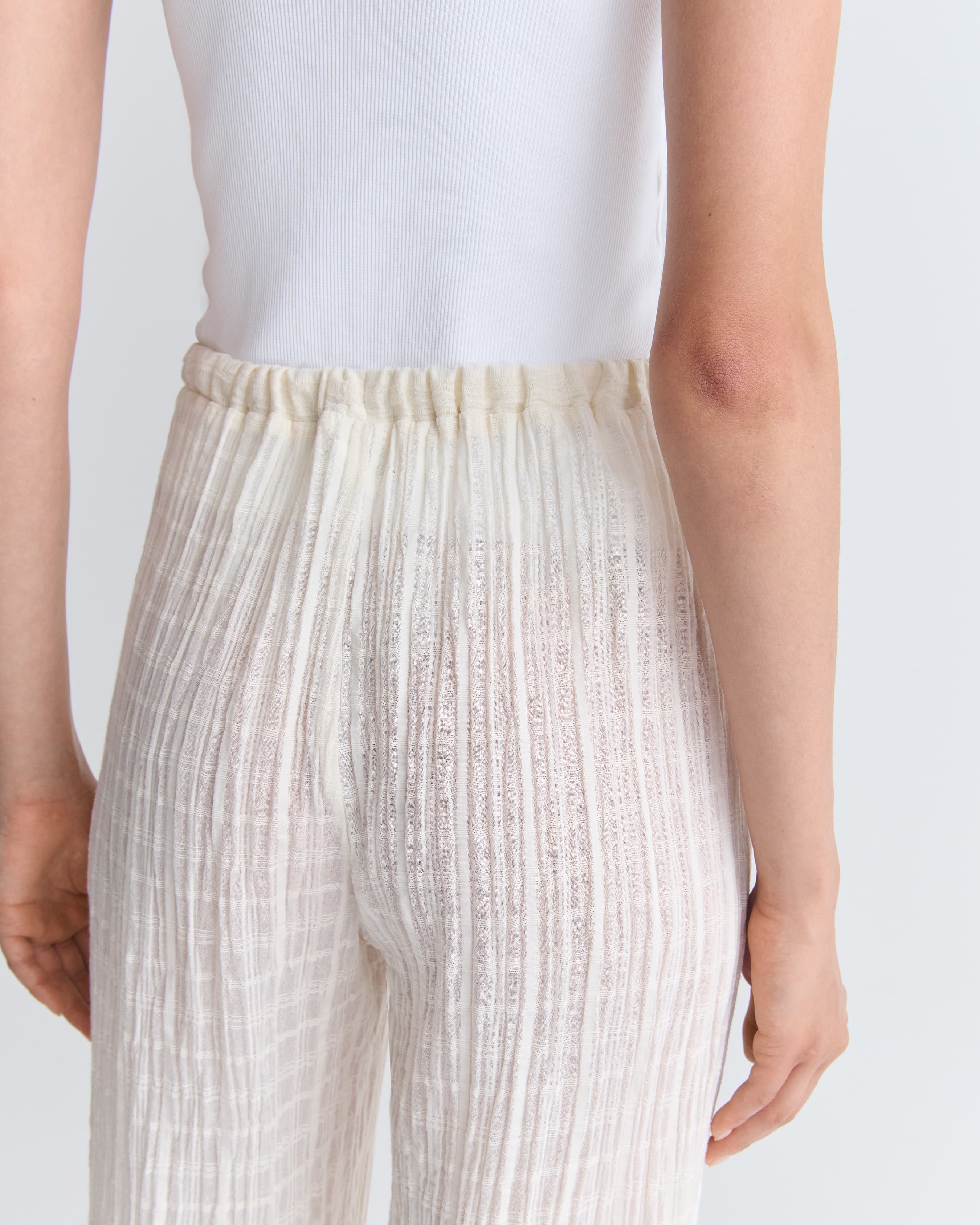 1552_fff48b8fb6-18_daphne_trouser_cloud_white_check_0888-large