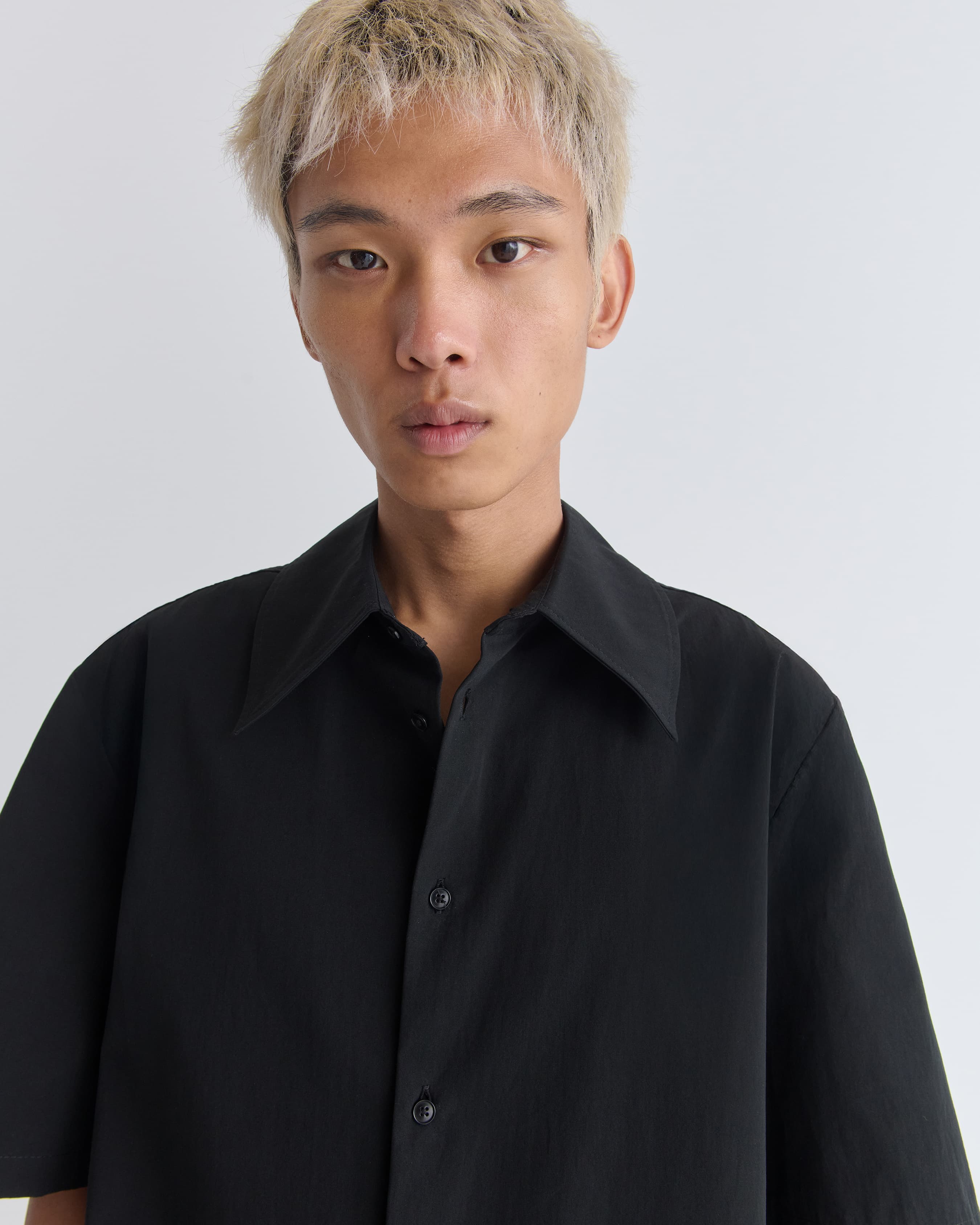 1567_3f2802175f-04_waylon_shirt_black_fine_poplin_0188-large