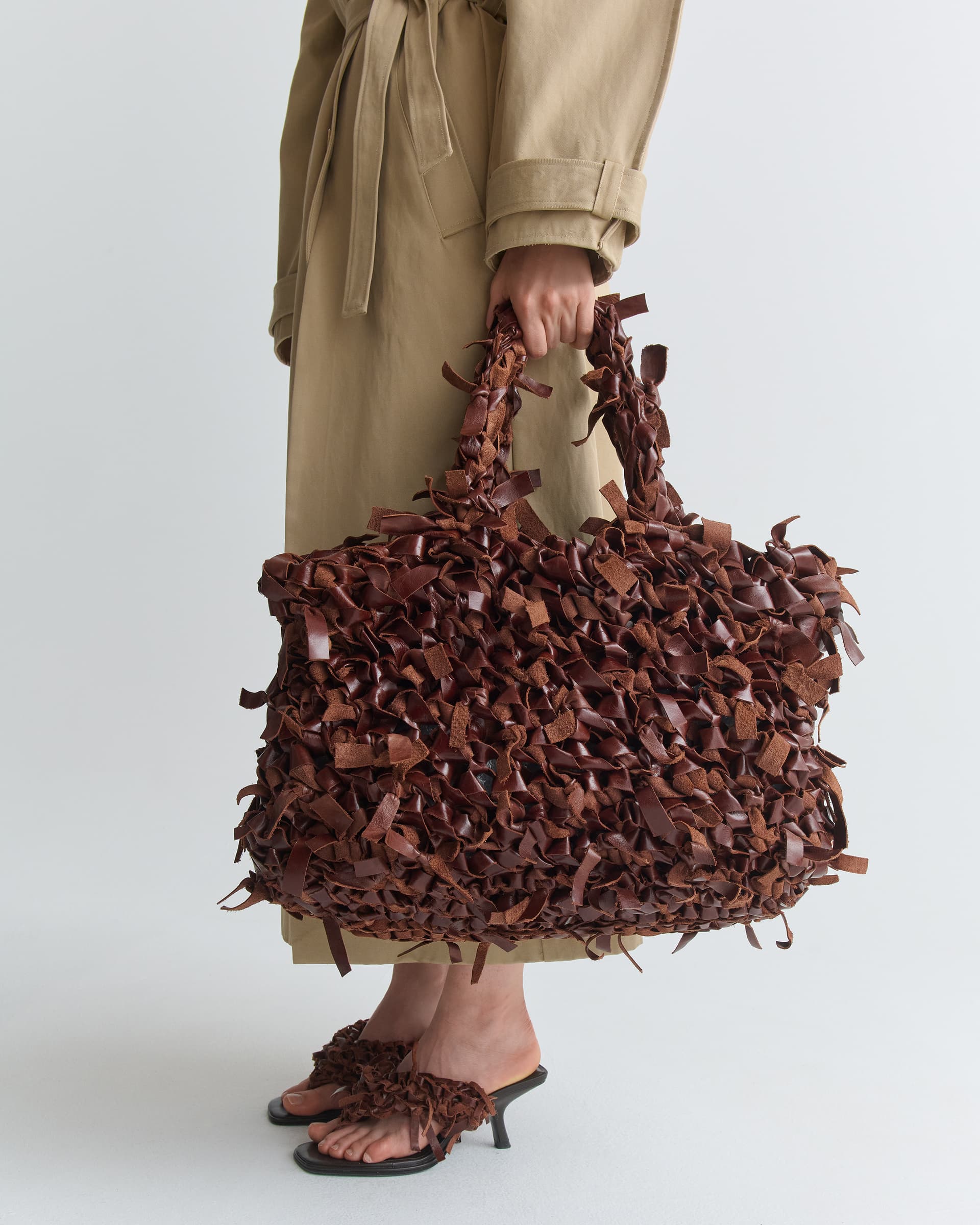 1568_42da571421-30_agape_bag_chunky_braided_brown_1903-large