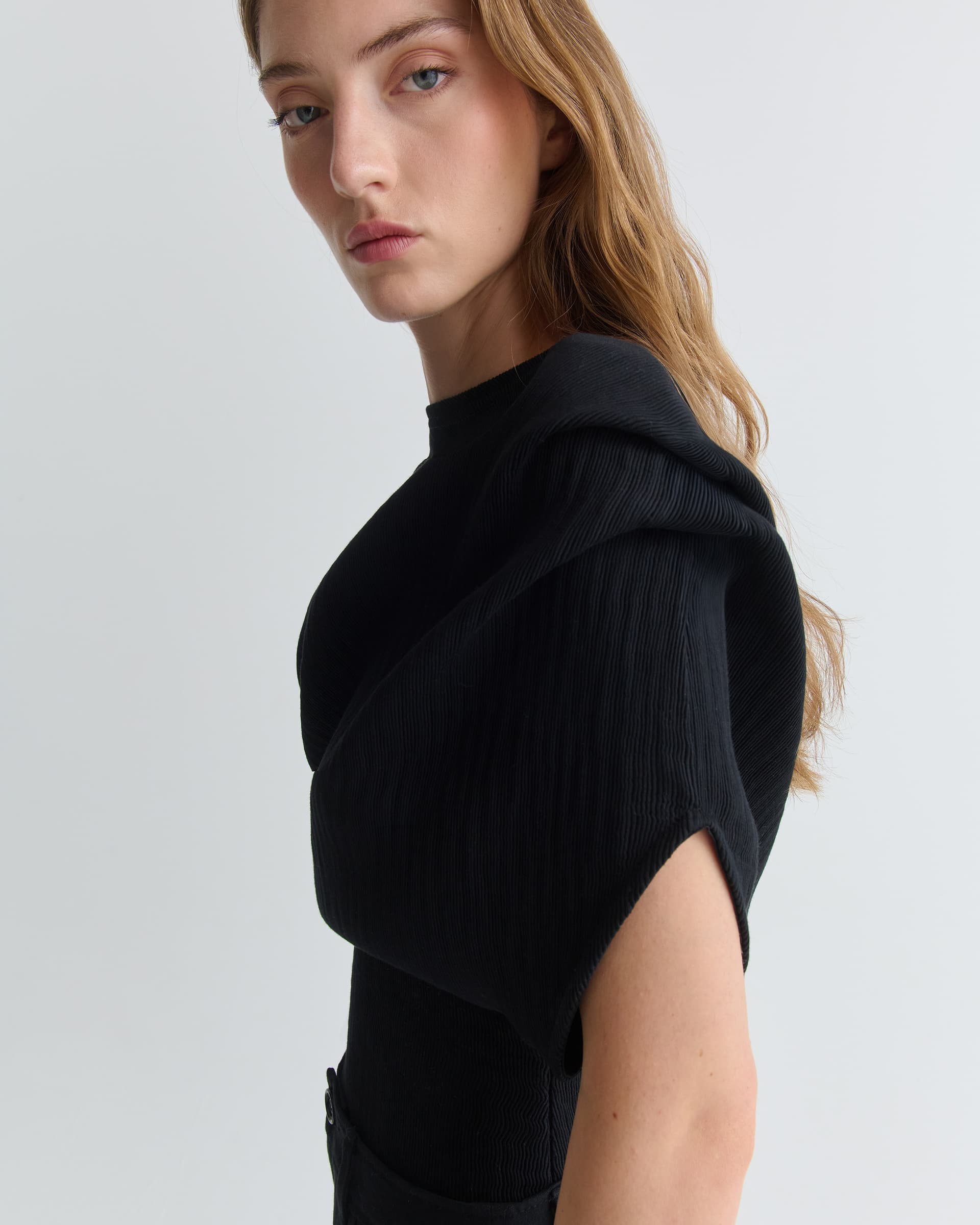 1578_0f054c3511-25_naomi_top_micro_pleated_viscose_1586-large