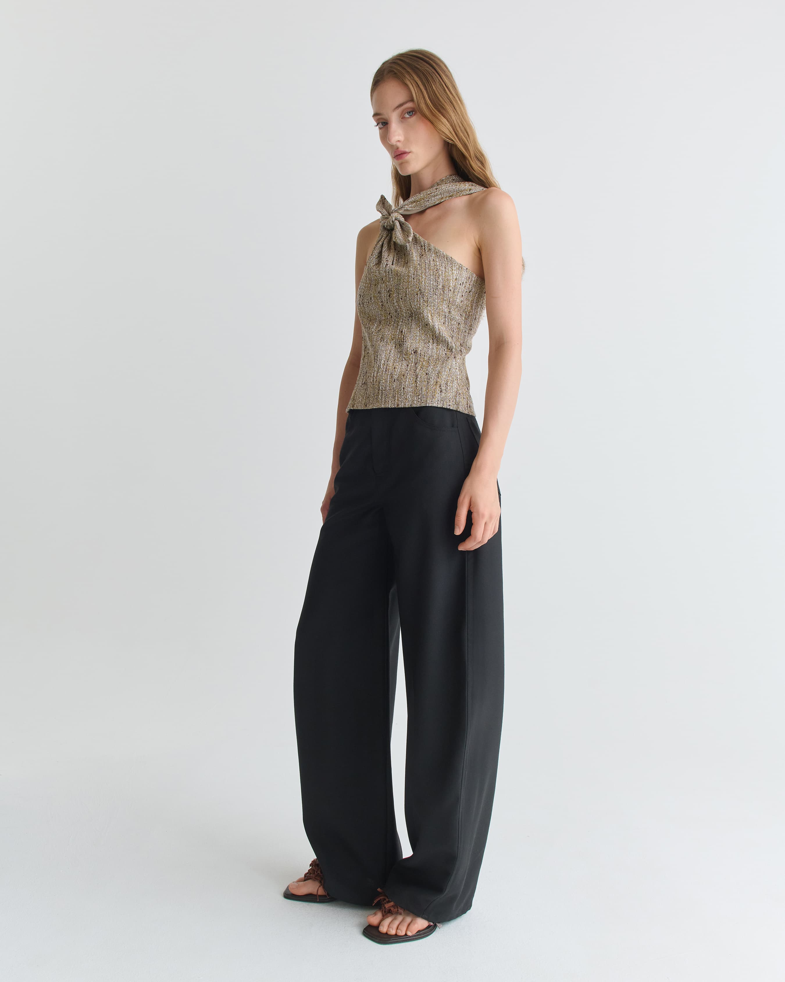 1581_636858674c-22_flora_top_fine_summer_tweed_1426-large