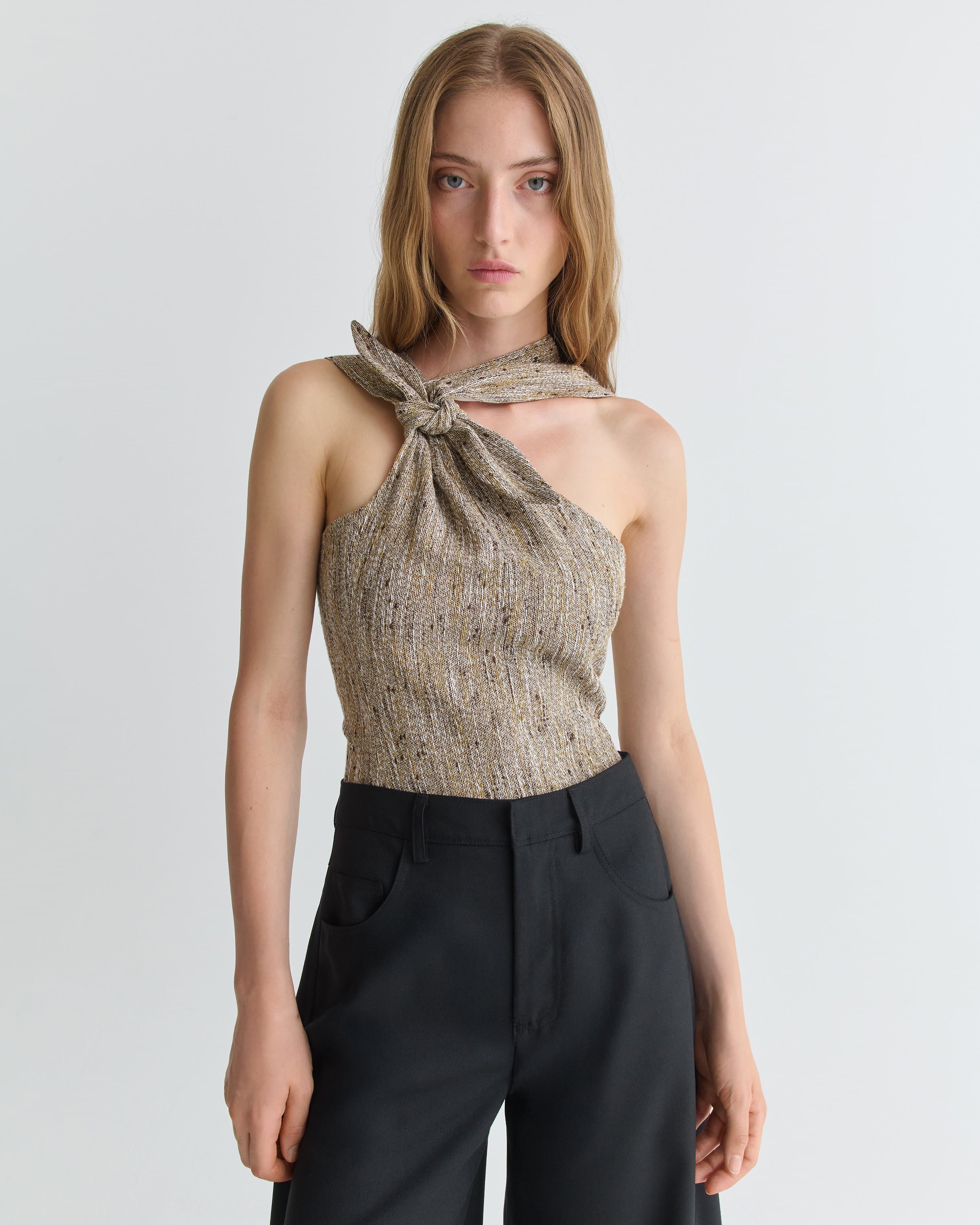 1581_8feac214e0-22_flora_top_fine_summer_tweed_1404-large