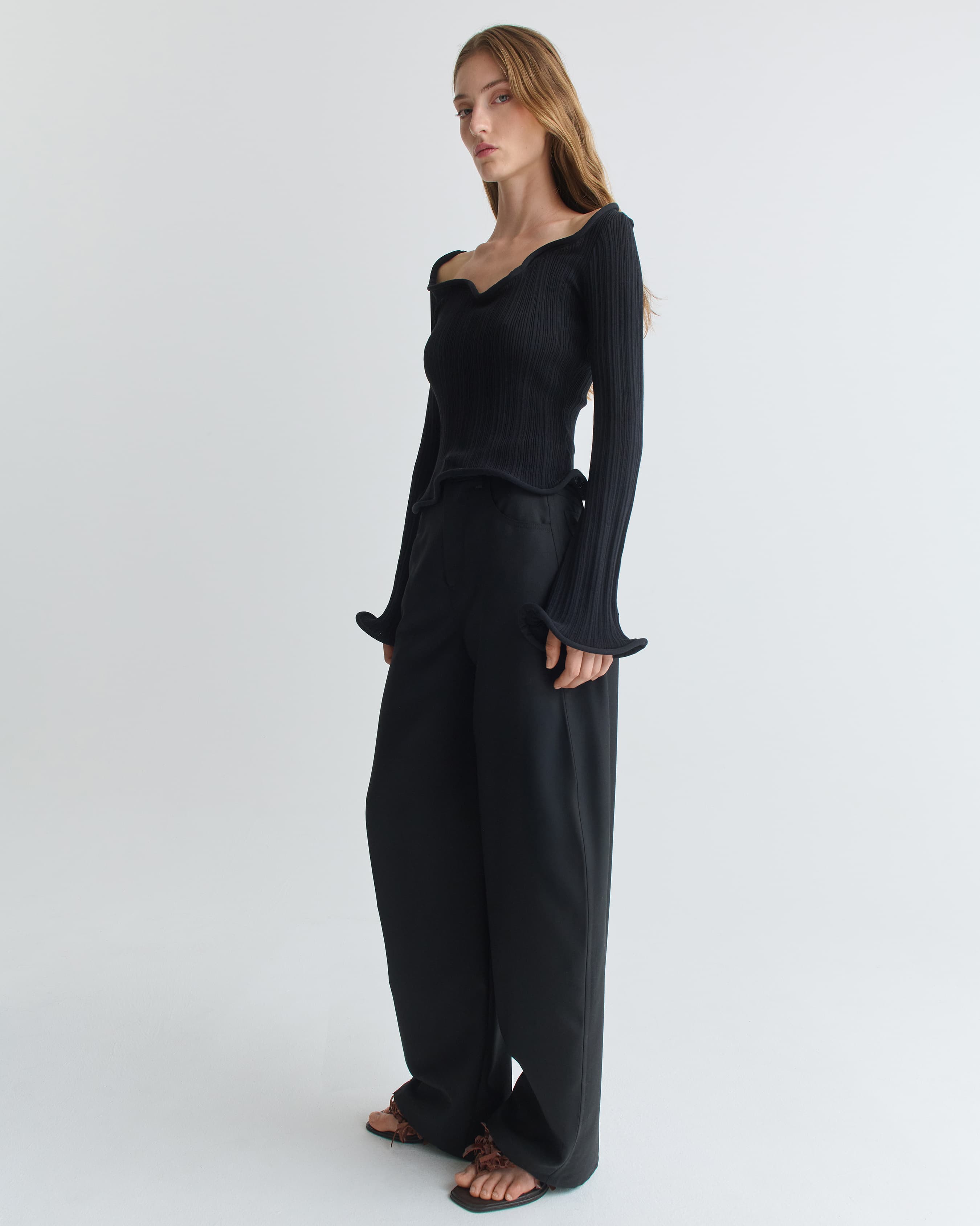 1594_d0e343f1d8-21_giselle_sweater_black_rib_1351-large