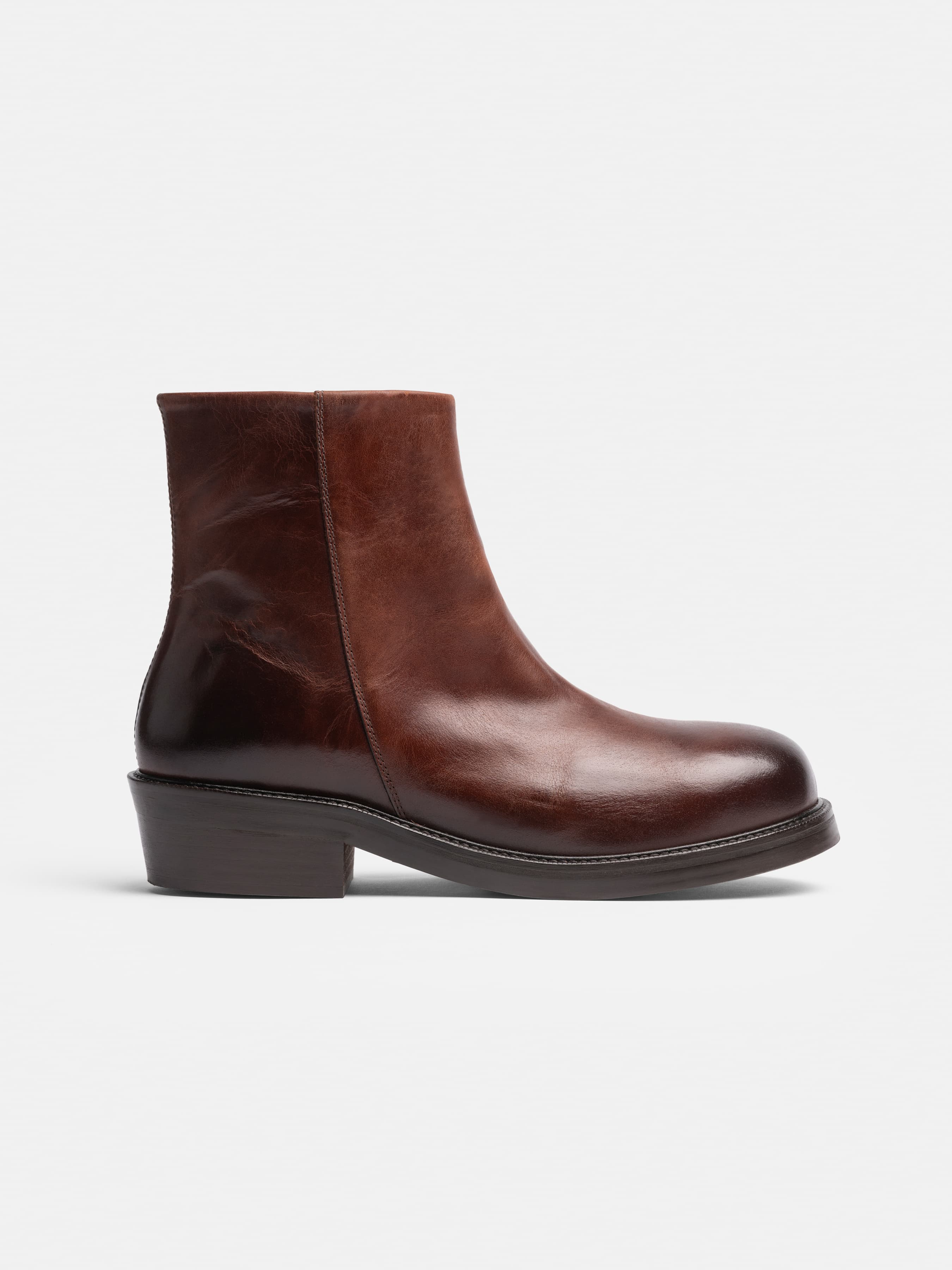 1595_02d5cc3501-_0008_sefr_ss26_flatlay_308-large