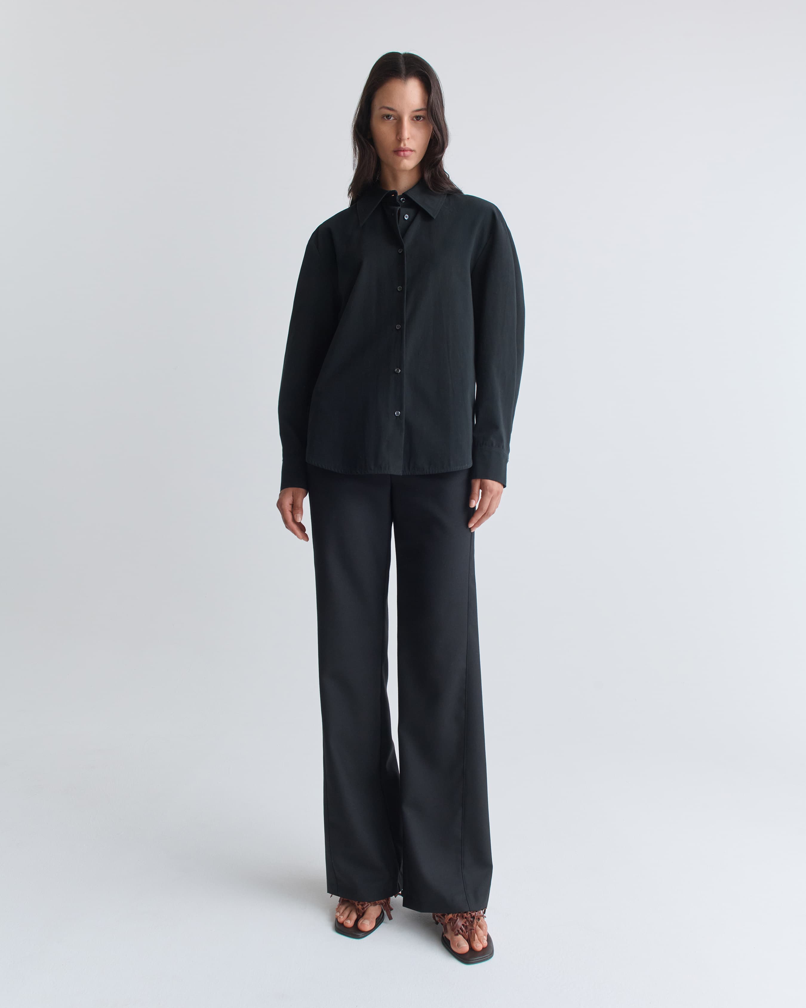 1597_53b0bbb4b0-05_willa_shirt_black_fine_poplin_0249-large