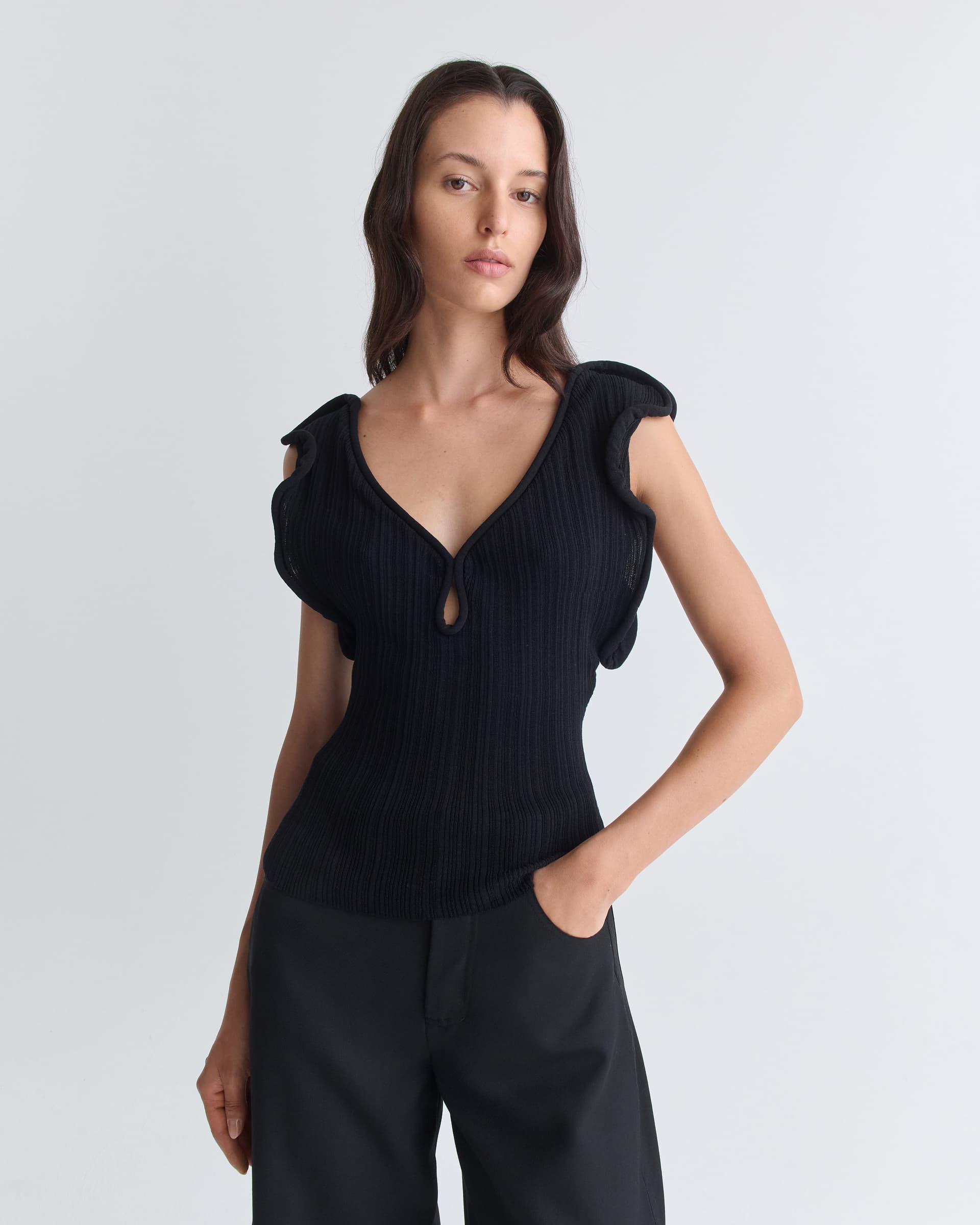 1599_e1e5814d50-15_sophie_top_black_rib_jersey_0738-large