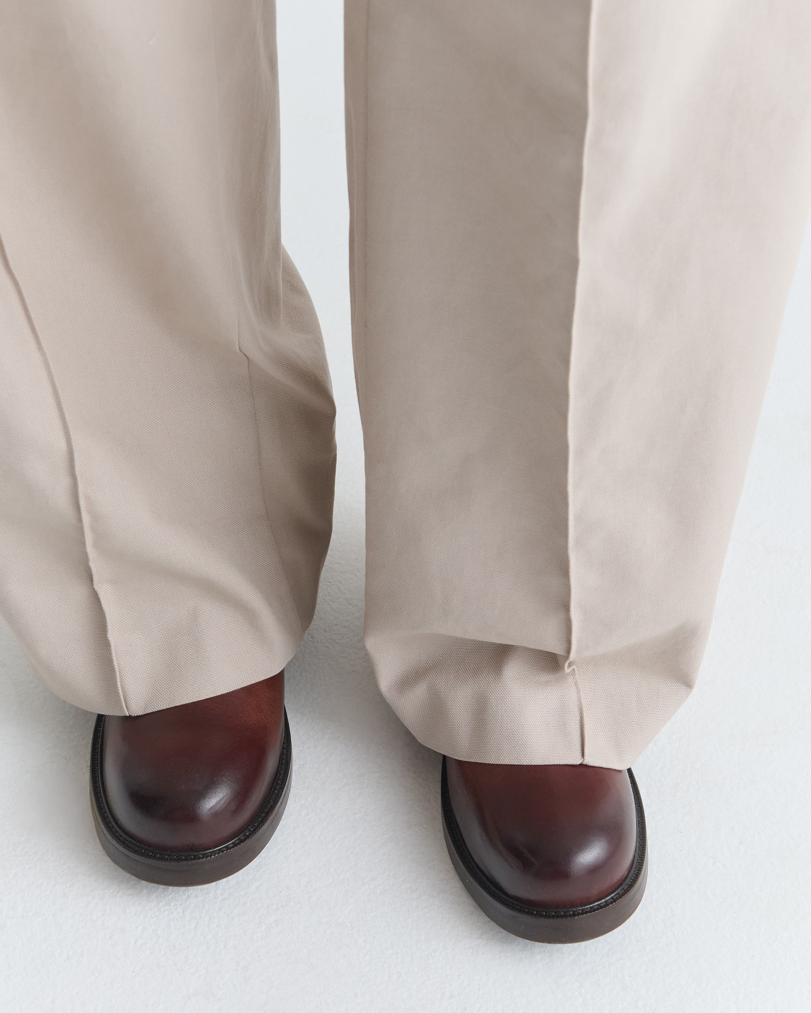 1602_7e509f9cd2-17_otto_trouser_austere_beige_cotton_1150-large