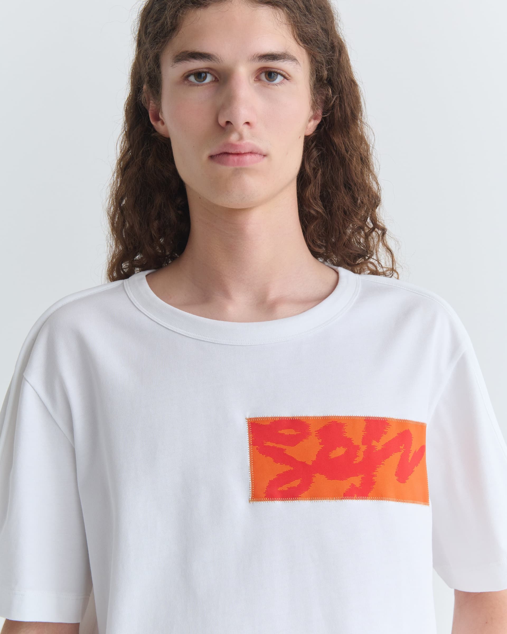 1604_293ff6ff2a-21_label_tee_contrast_white_1211-large