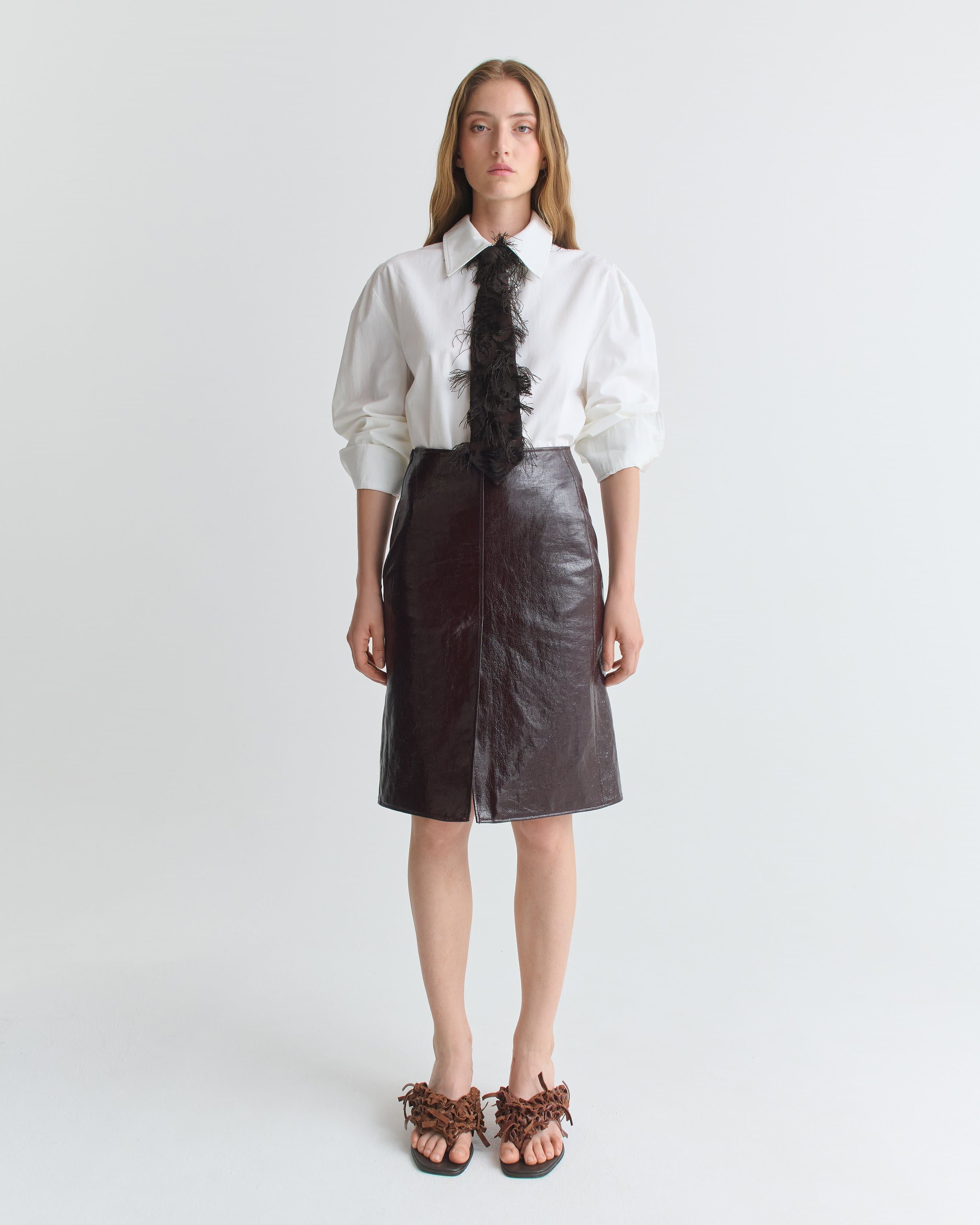 1613_27d41f3fc7-24_lyria_tie_fringed_black_vis_1508-large