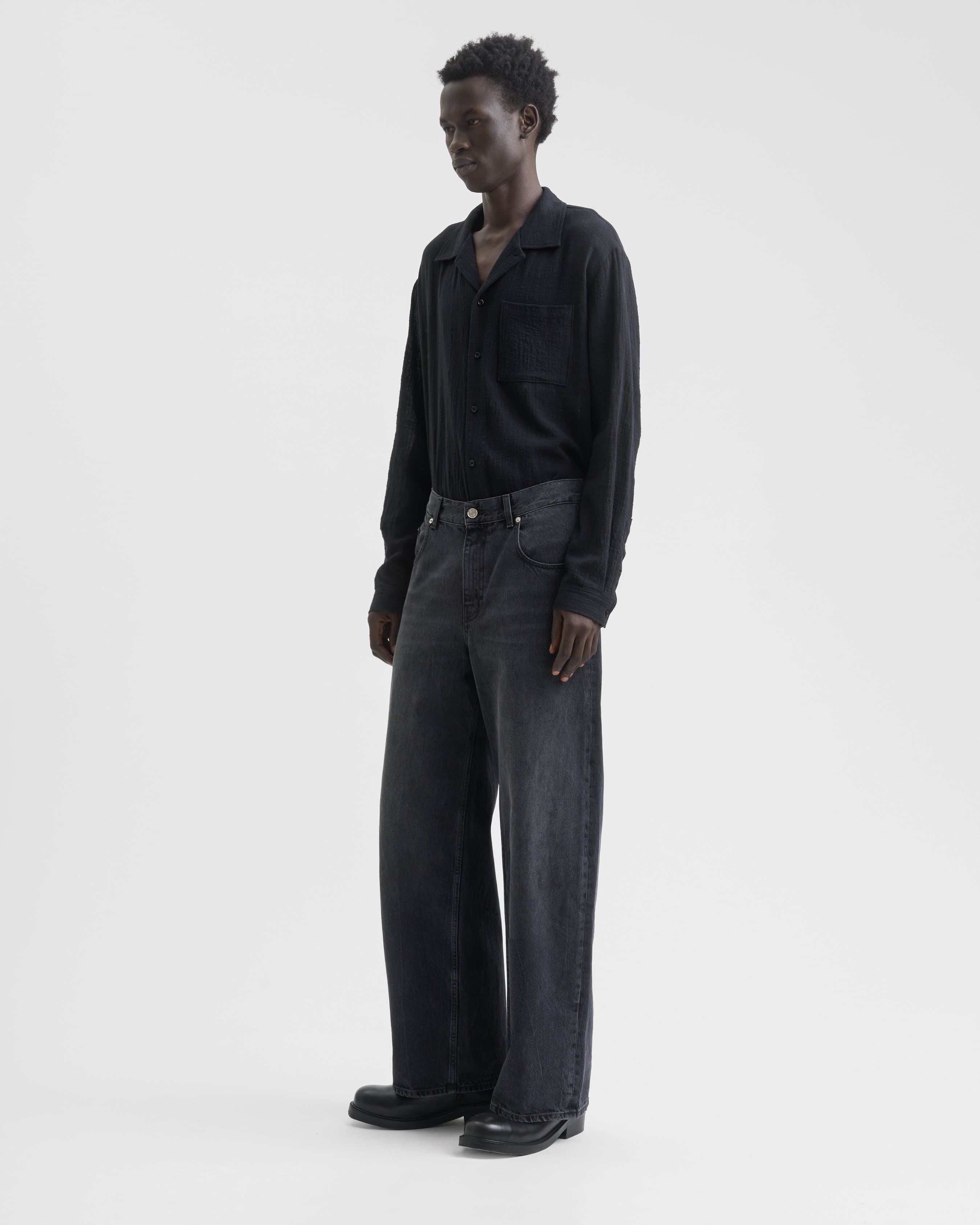 1624_bfd7ac9bda-sefr_fw26_relaxed-cut-black-worn-wash_2379-large