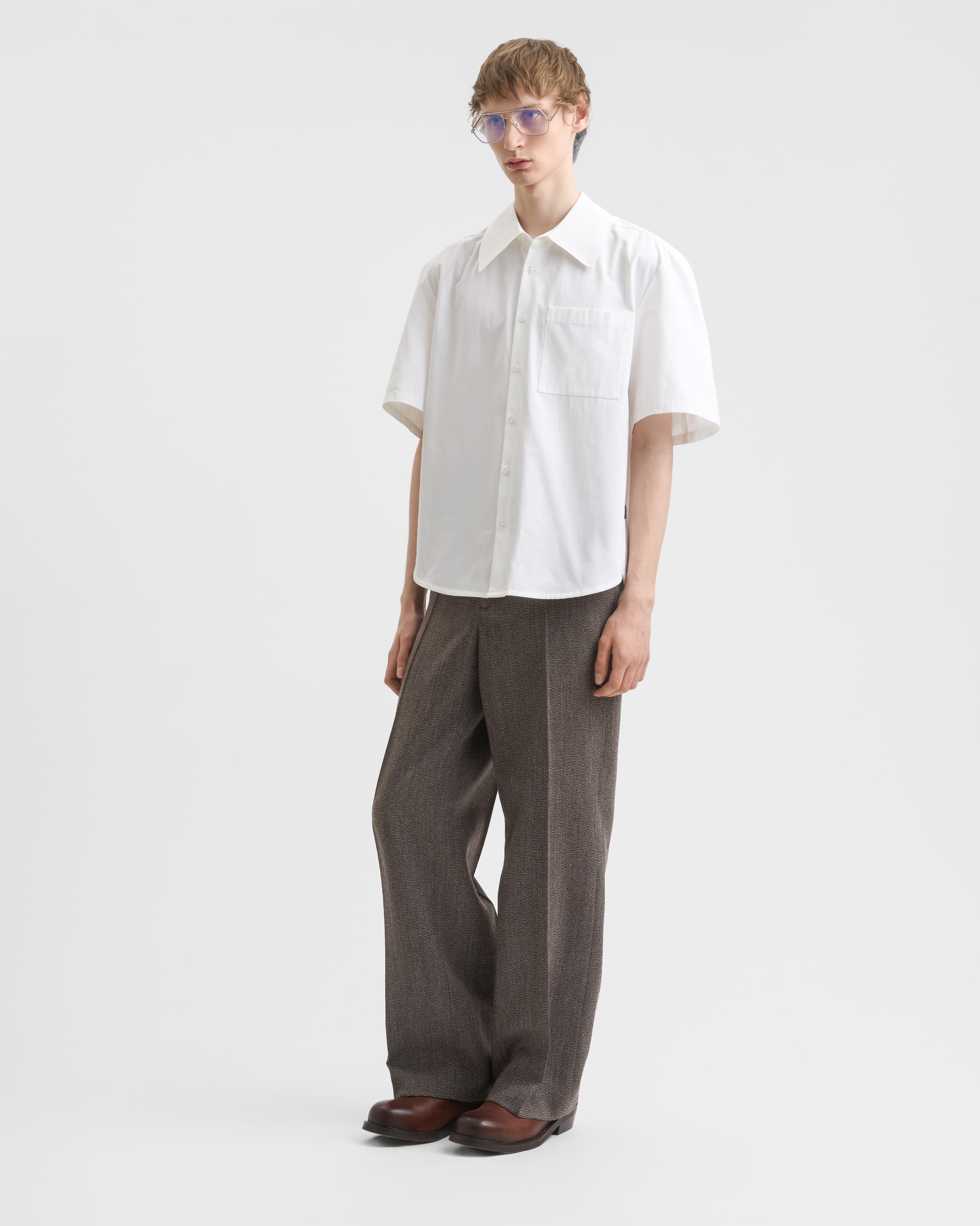 1656_feb1900068-sefr_fw26_waylon-shirt-white-fine-poplin_9914-large