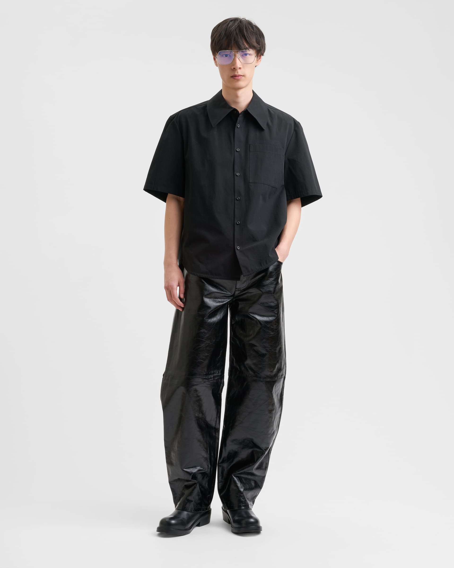 1657_b21ed2a078-sefr_fw26_waylon-shirt-black-fine-poplin_6343-large