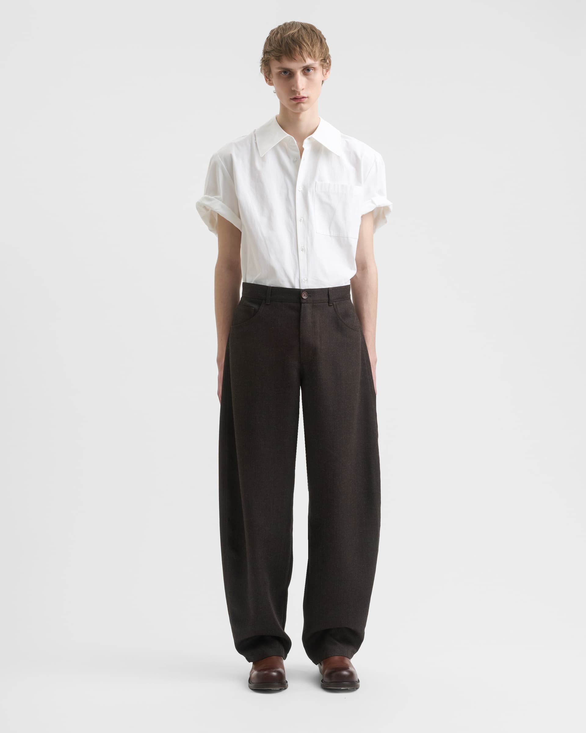 1698_05540c7466-sefr_fw26_nasedo-trouser-dark-brown_0079-large