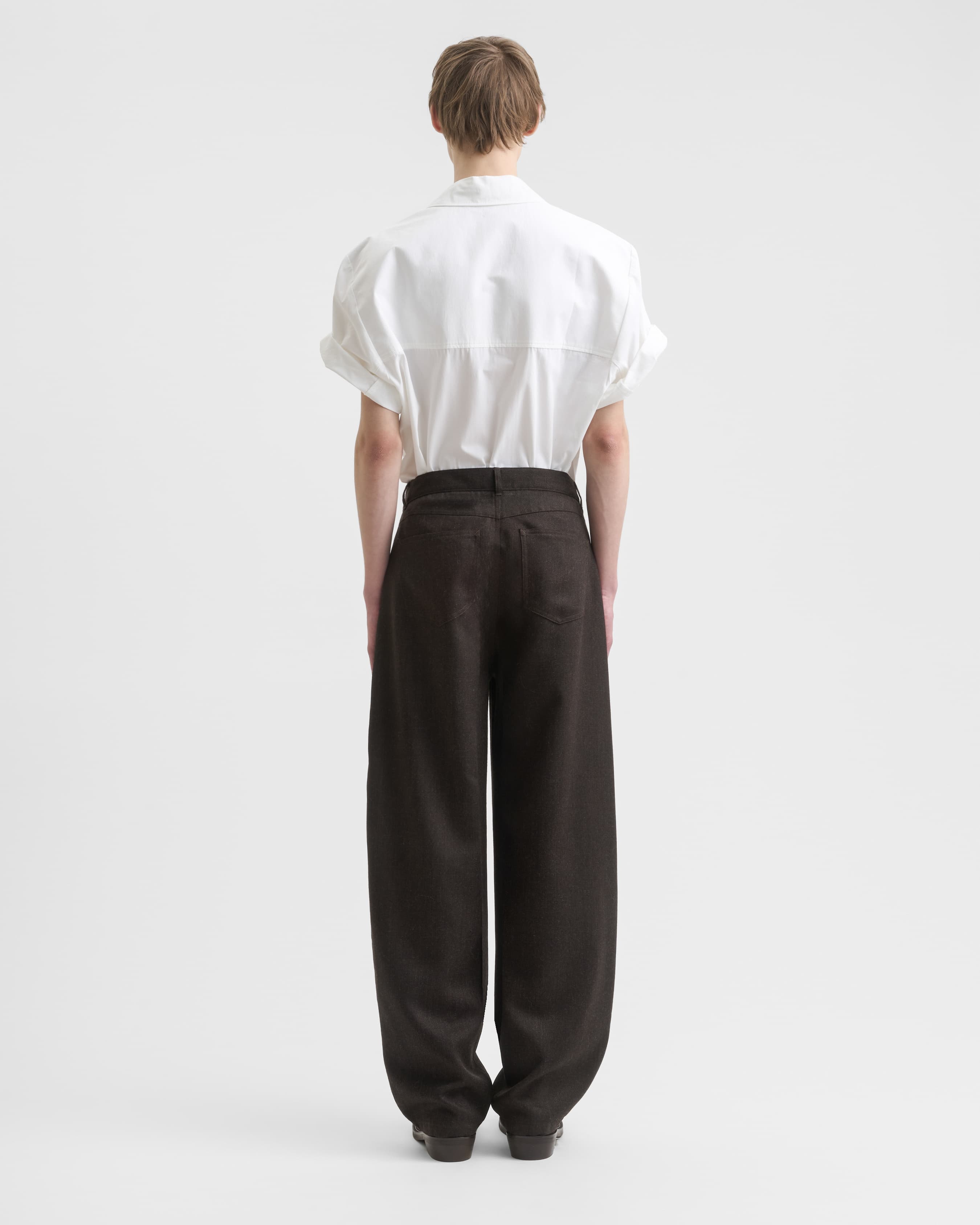 1698_bade2d35da-sefr_fw26_nasedo-trouser-dark-brown_0122-large