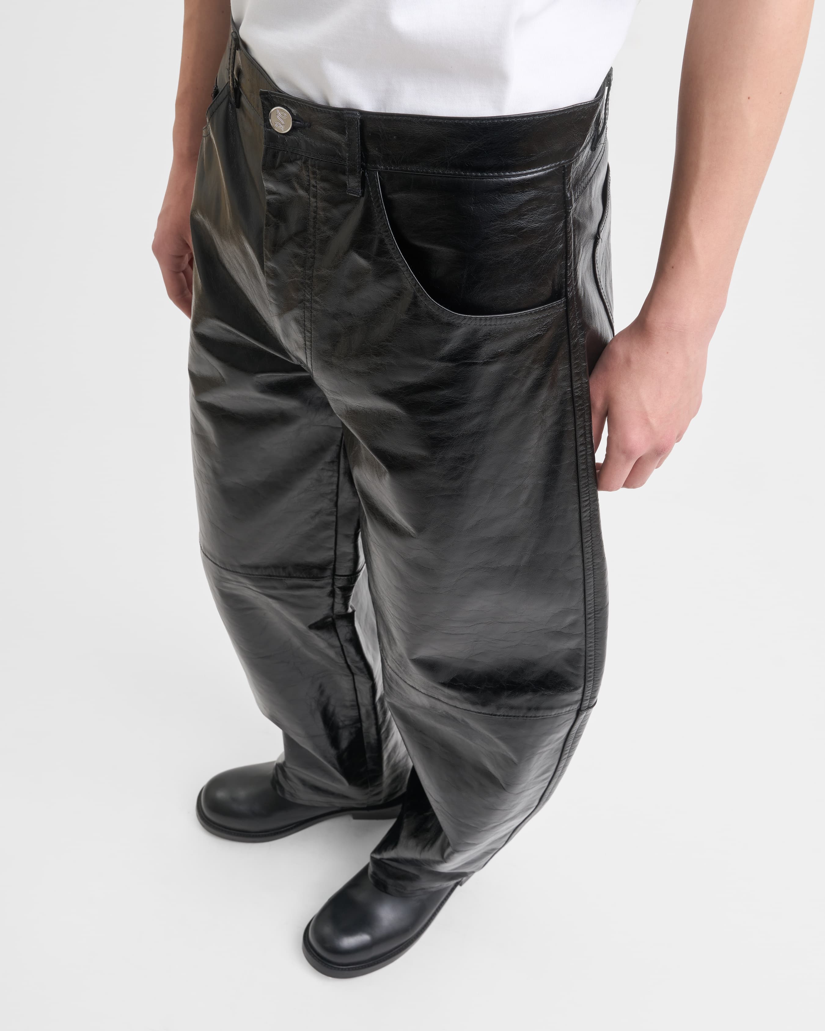 1702_db60d8573f-sefr_fw26_nasedo-leather-trouser-black_5872-large