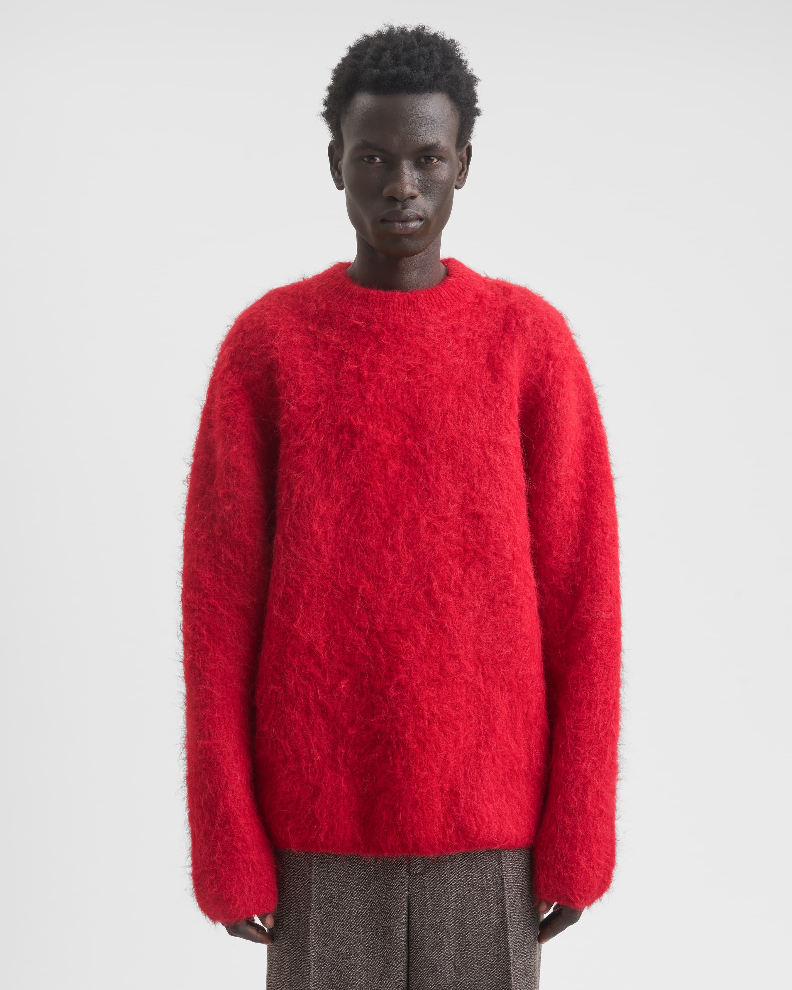 1704_5745555657-sefr_fw26_haru-sweater-red-alpaca_2585-large