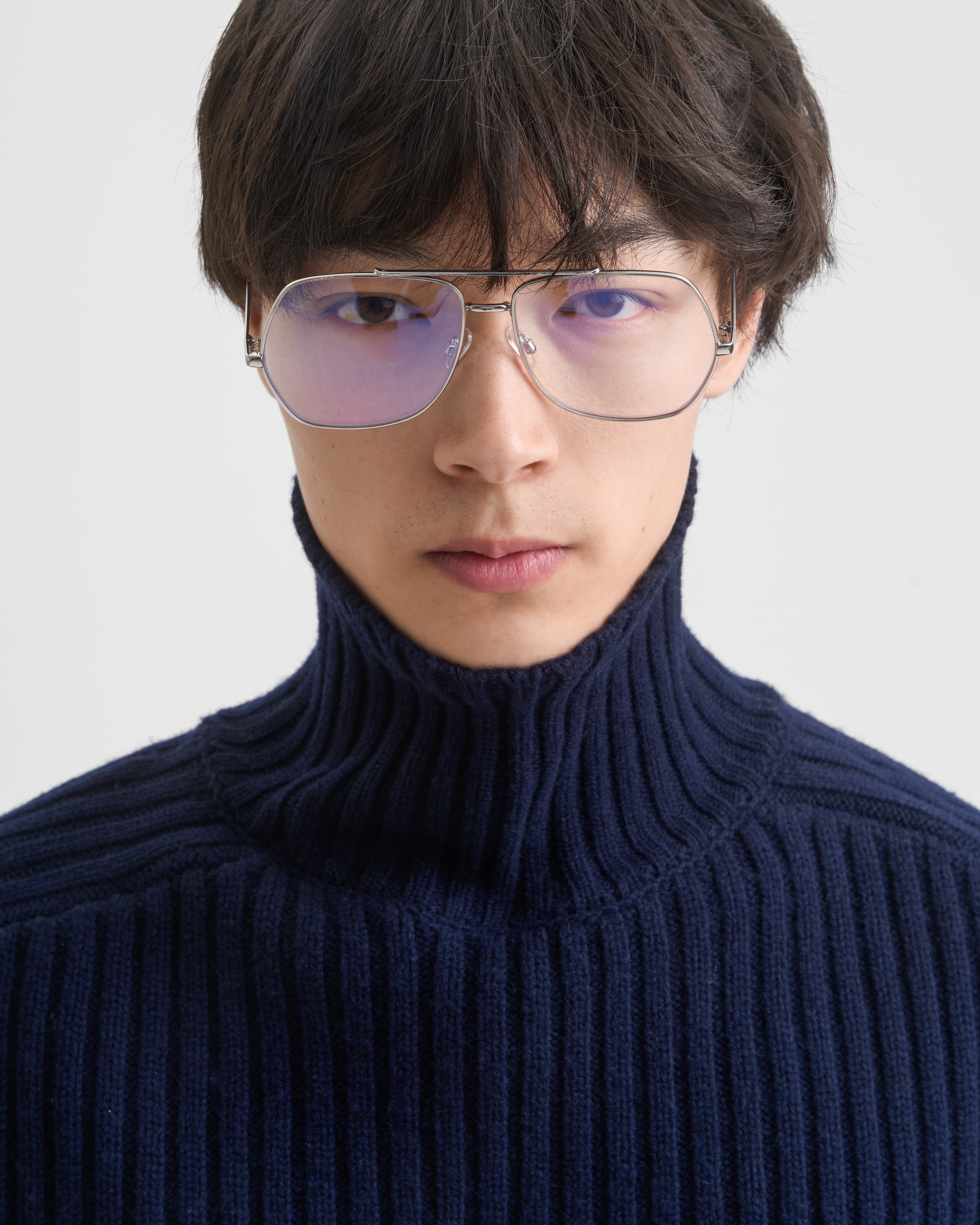 1707_0251be9e92-sefr_fw26_dropped-shoulder-turtleneck-sweater-dark-navy_5430-large