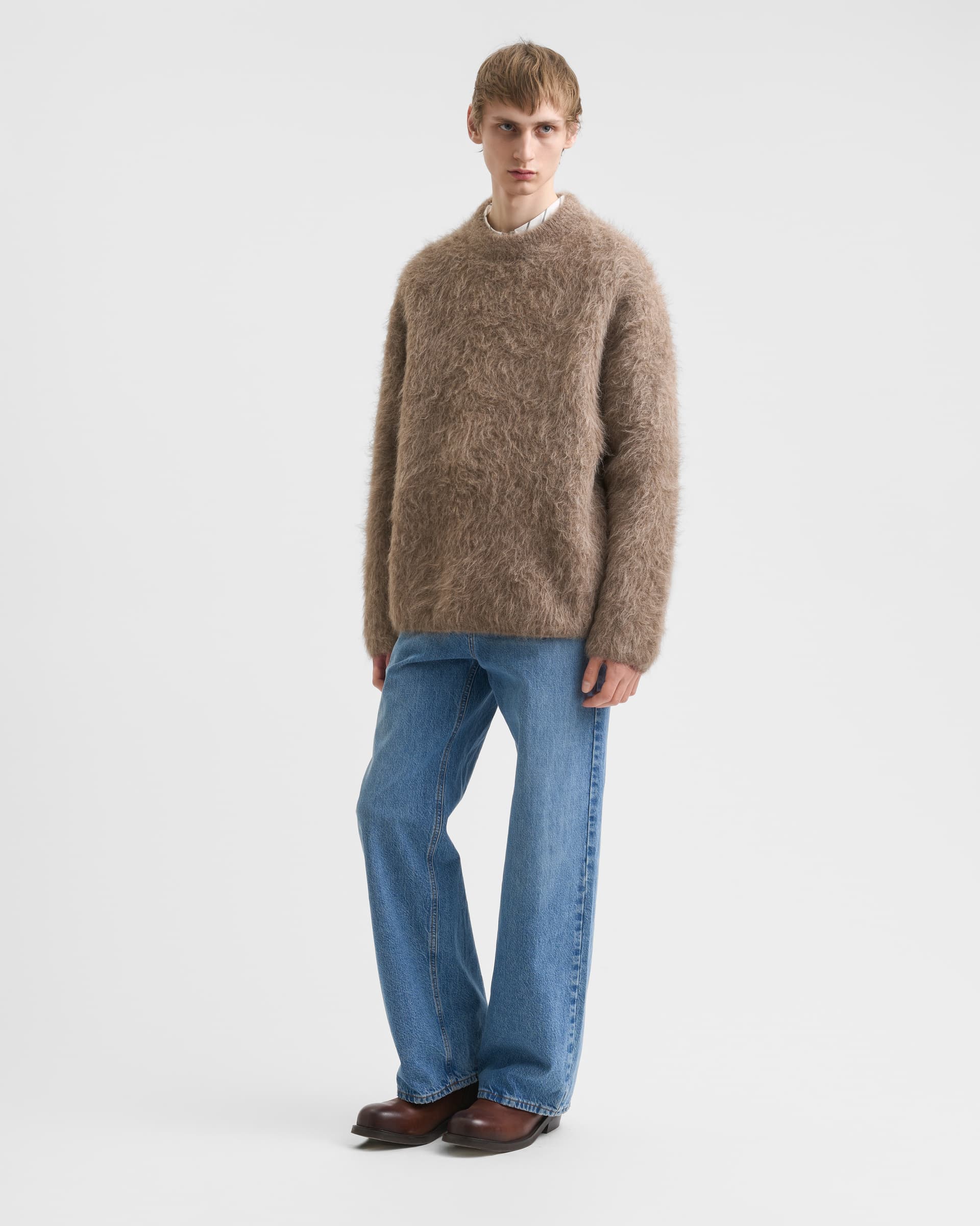 1708_09af81fccc-sefr_fw26_haru-sweater-greige-alpaca_9714-large