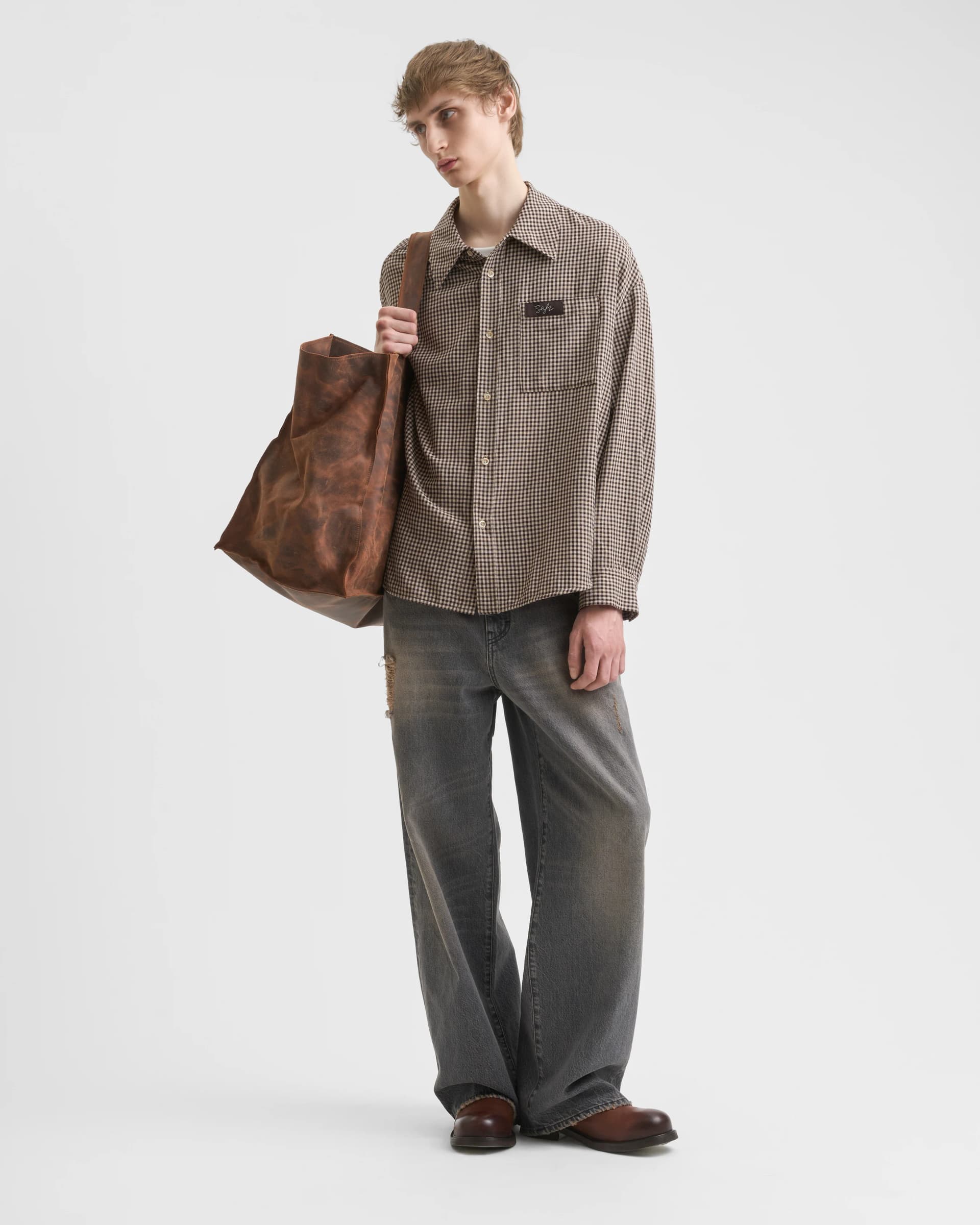 1714_7cffee8a76-sefr_fw26_button-up-shirt-whitedark-brown-check_8796-large