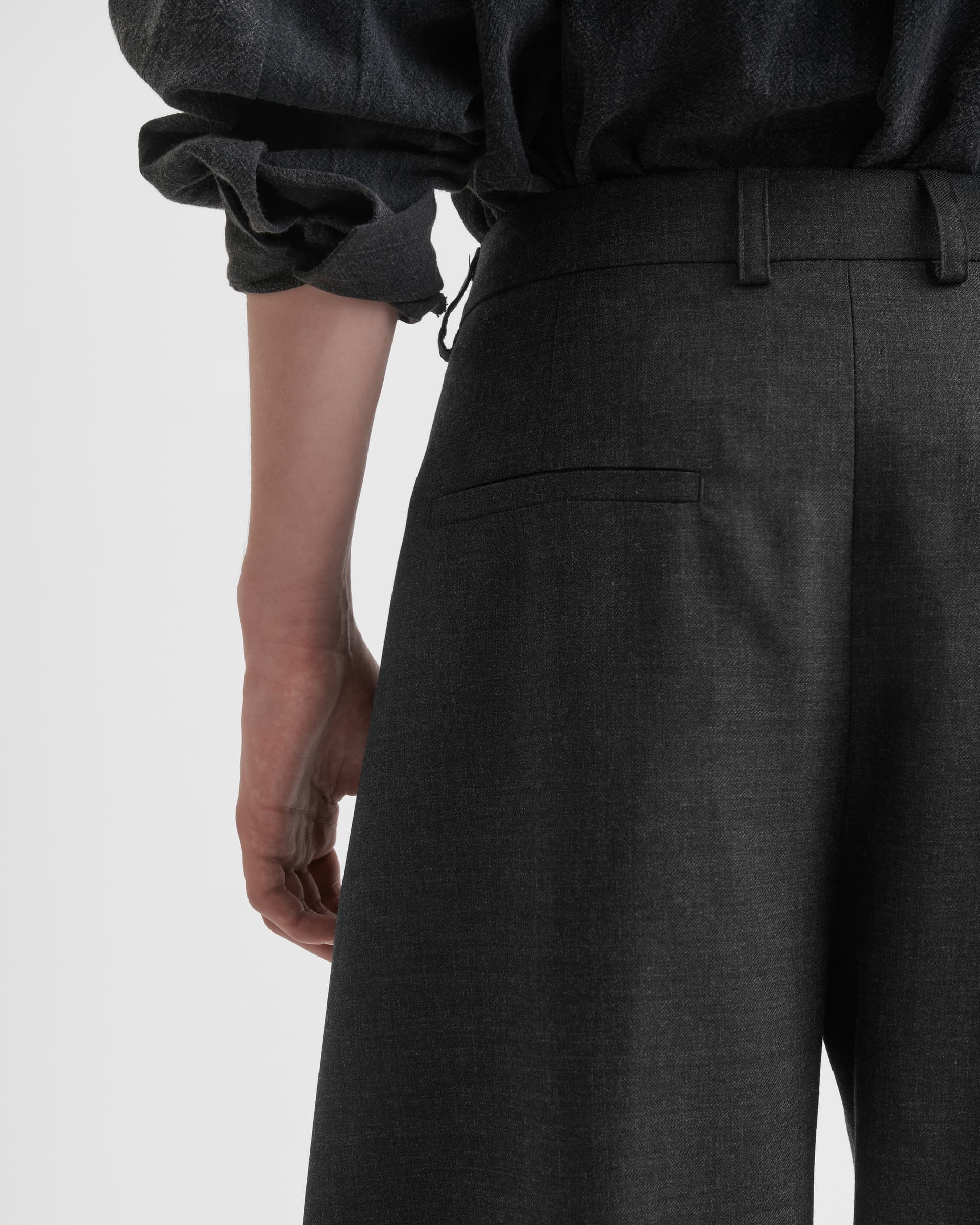 1724_7b83111ea4-sefr_fw26_pleated-wide-trouser-anthracite-wool_8268-large
