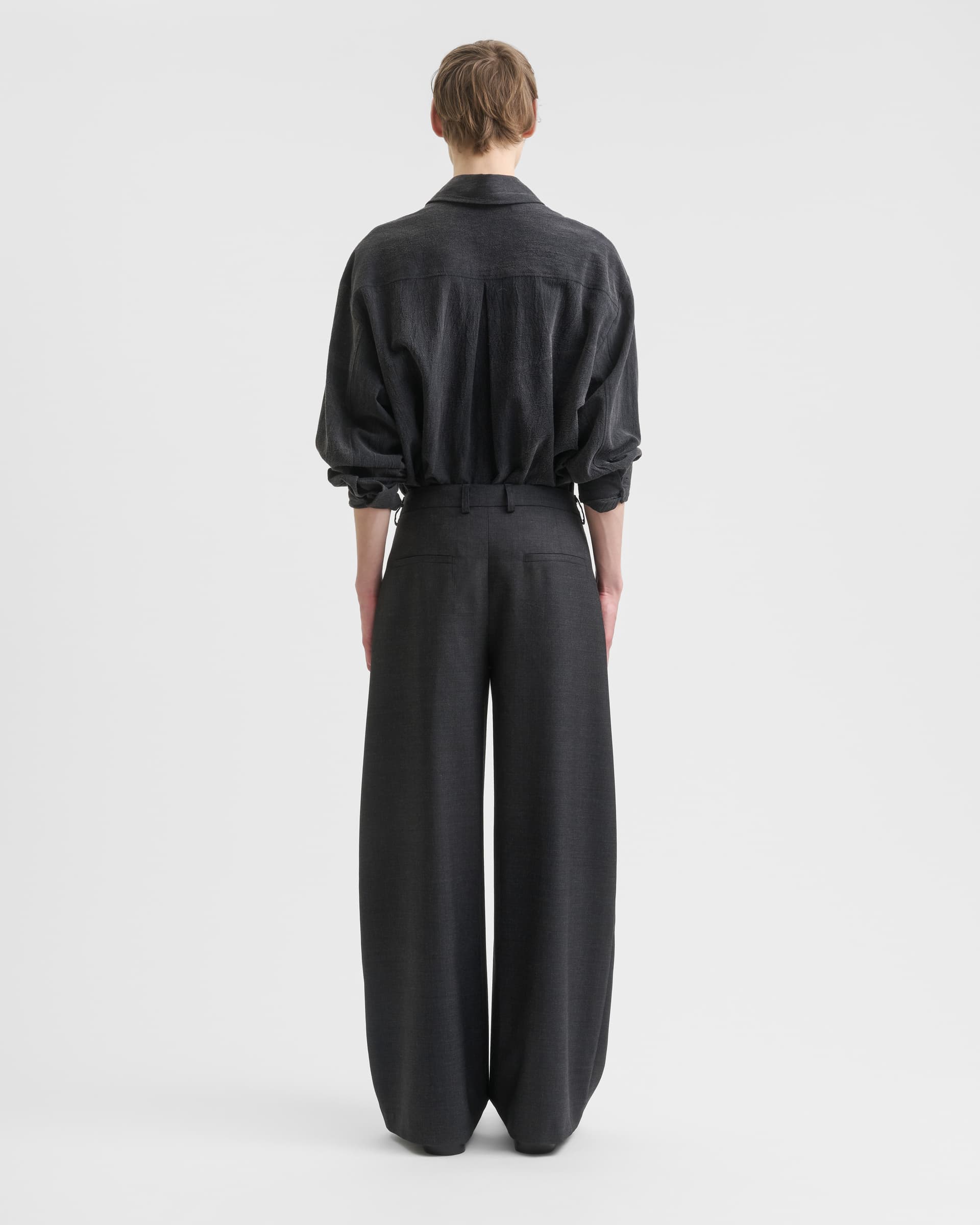 1724_b253a0bb96-sefr_fw26_pleated-wide-trouser-anthracite-wool_8250-large