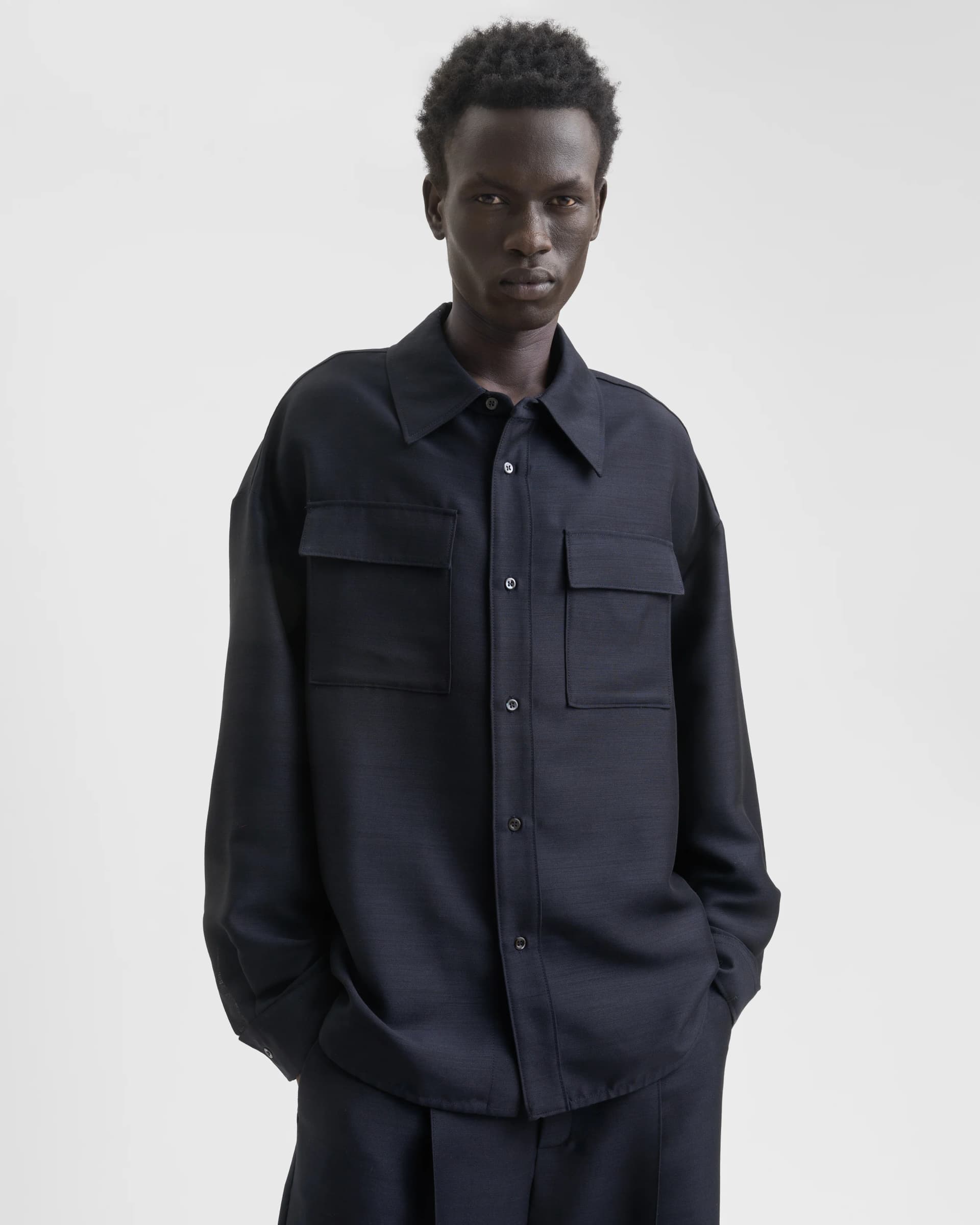 1727_719e675e5c-sefr_fw26_pocket-overshirt-dark-navy_2831-large