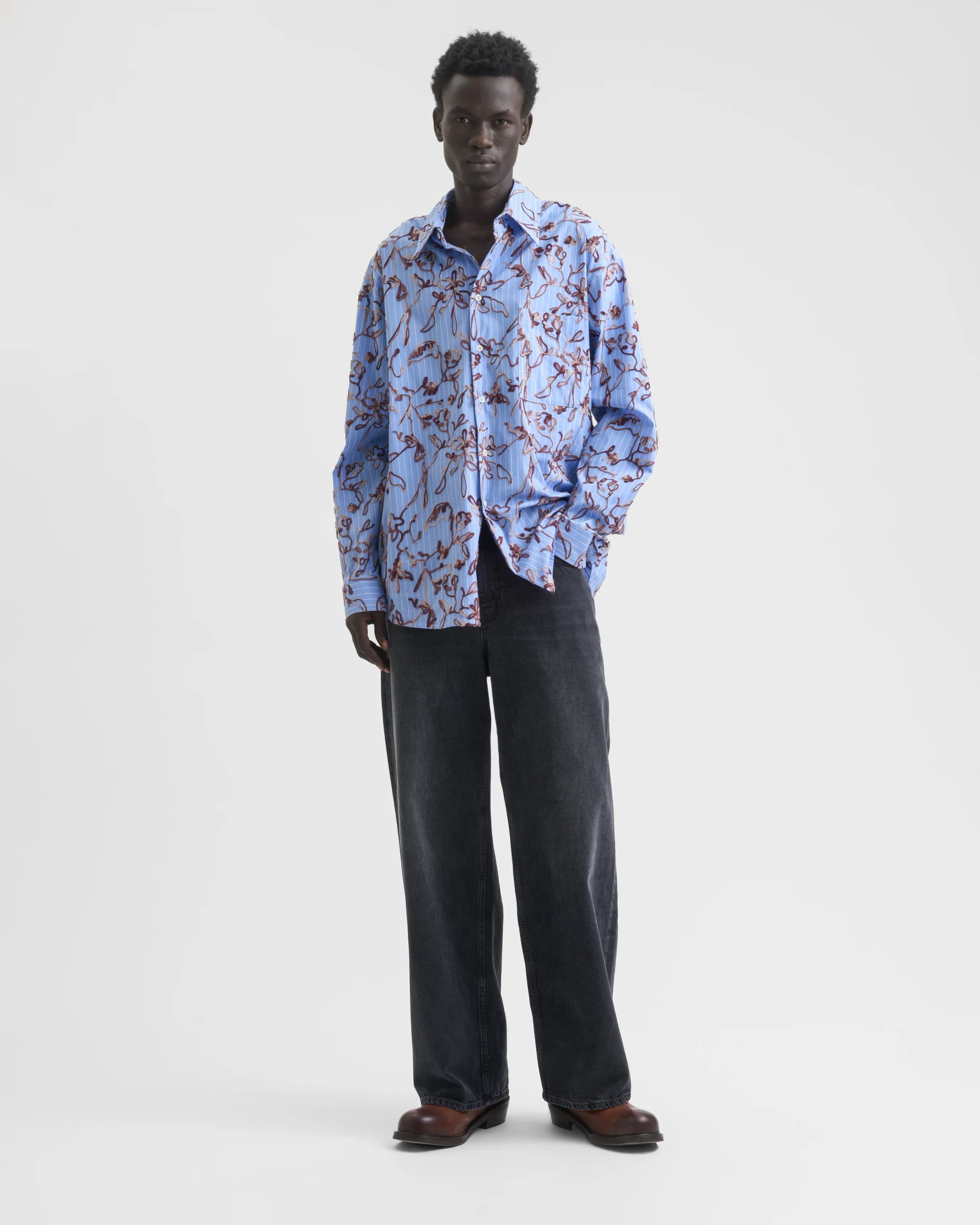 1730_0e9cdc368d-sefr_fw26_fluid-oversized-striped-shirt-embroidered-blue_2414-large