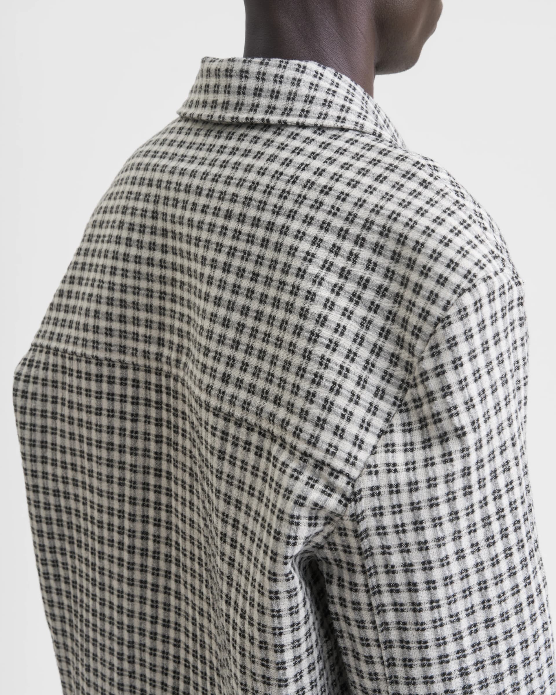 1737_eb9306702b-sefr_fw26_button-up-flannel-shirt-white-black-check_3592-large