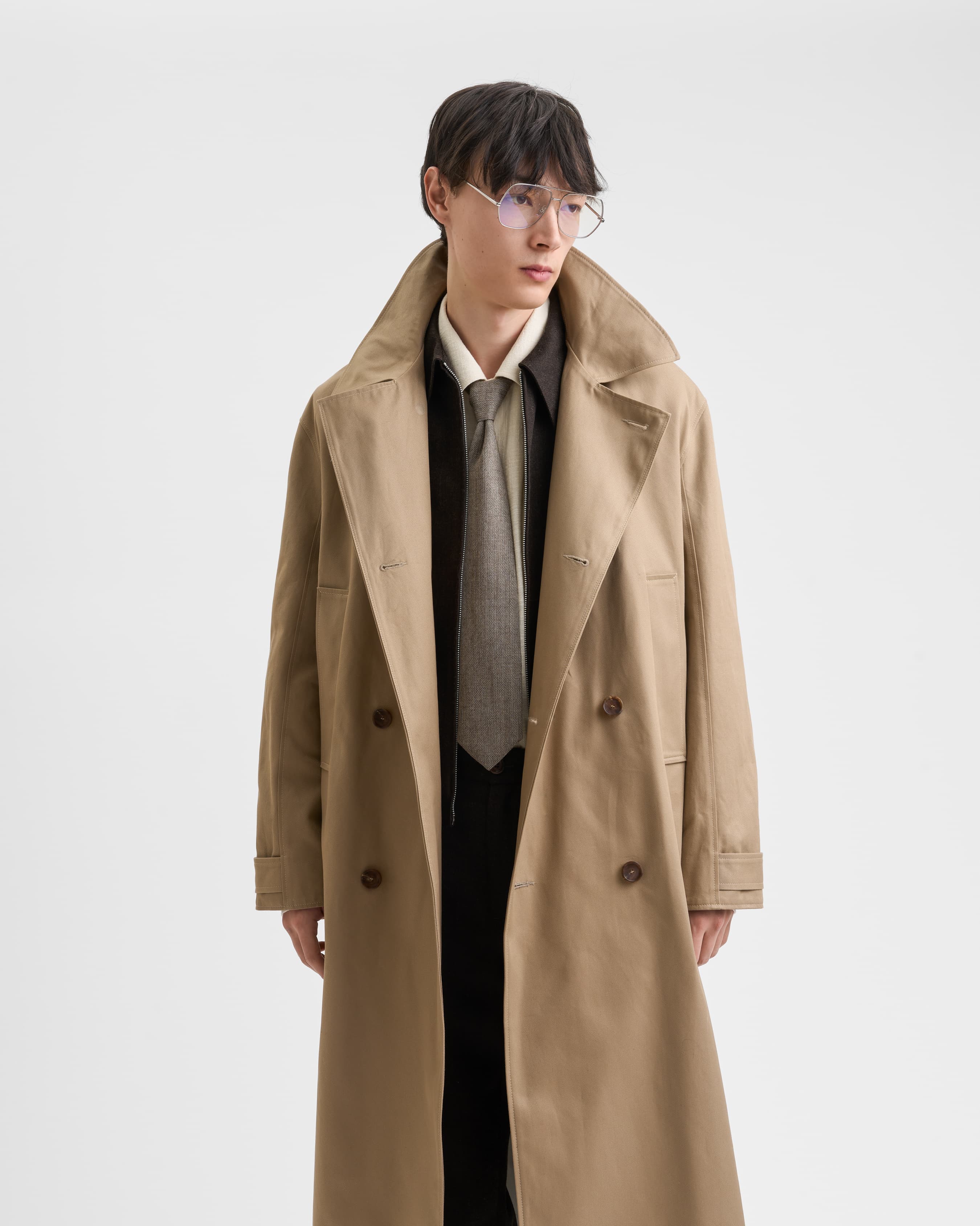 1738_273b4ae789-sefr_fw26_trench-coat-beige_6644-large