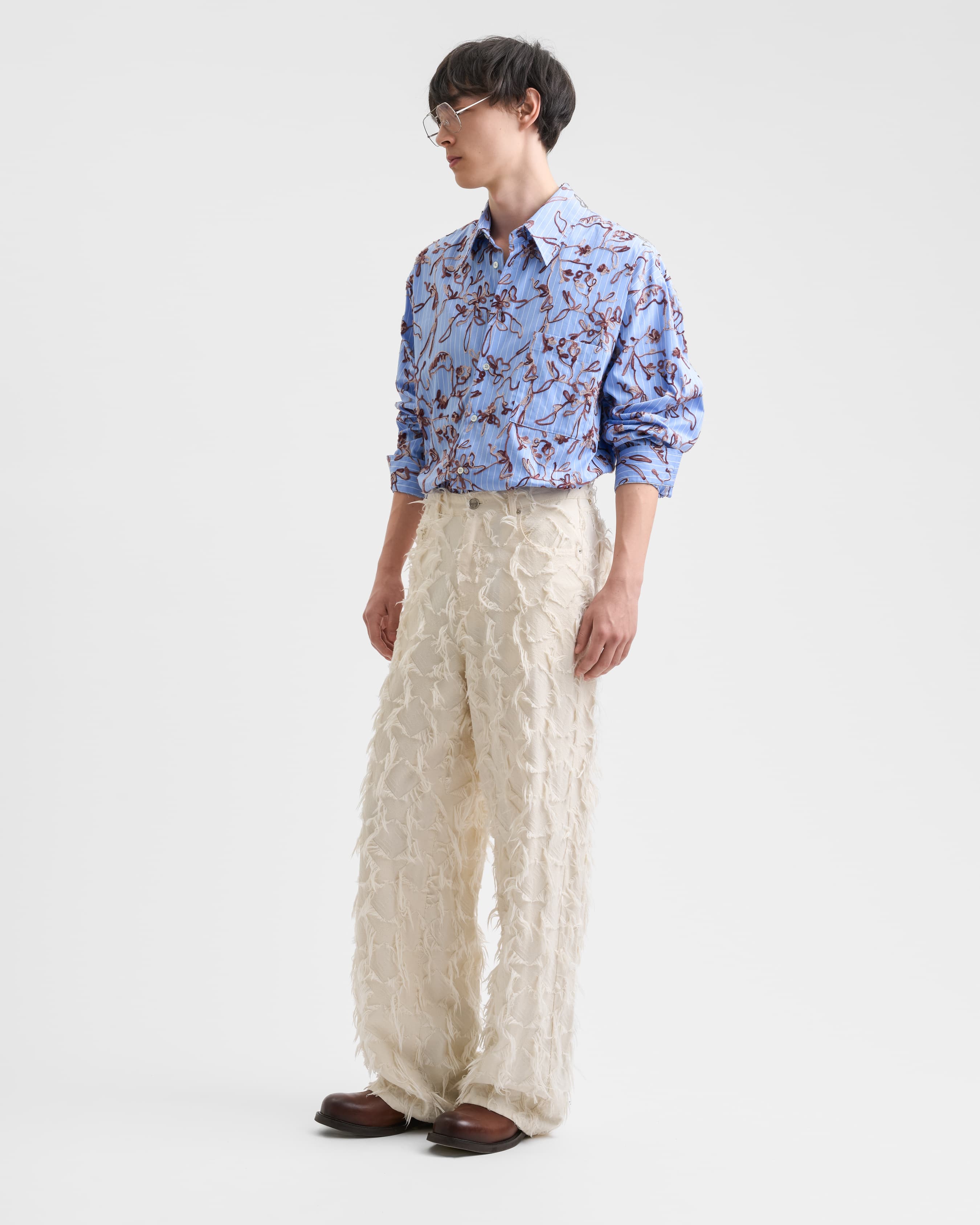 1747_efd993cc15-sefr_fw26_nikos-jeans-fringed-white-twill_6469-large