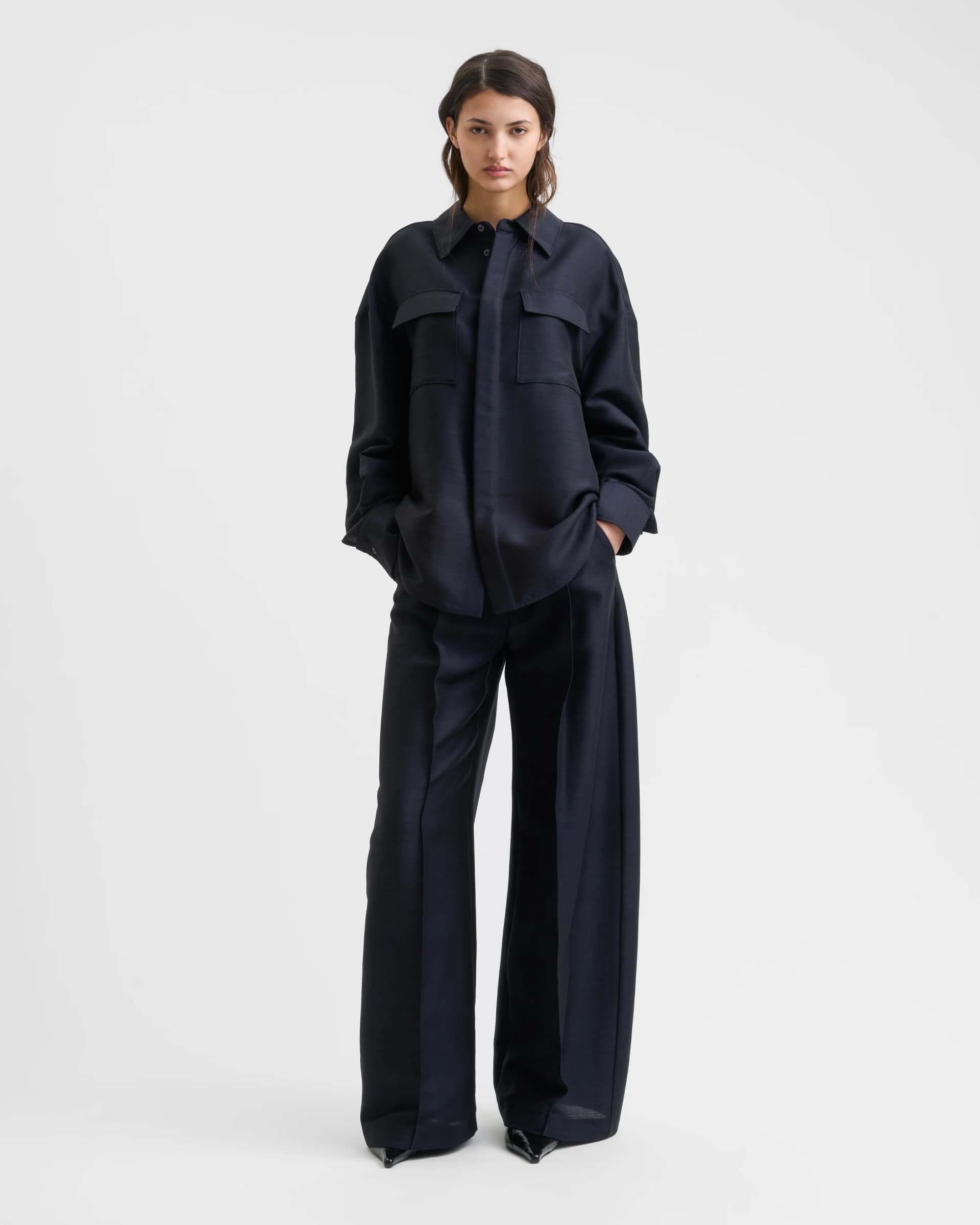 1753_a5de04188e-sefr_fw26_relaxed-pocket-shirt-dark-navy_9540-large