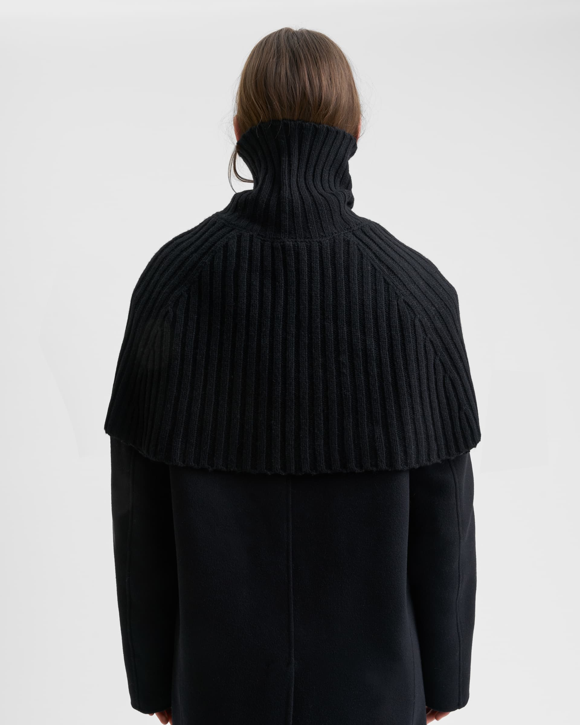 1758_f789a7d366-sefr_fw26_turtleneck-cape-black_2773-large