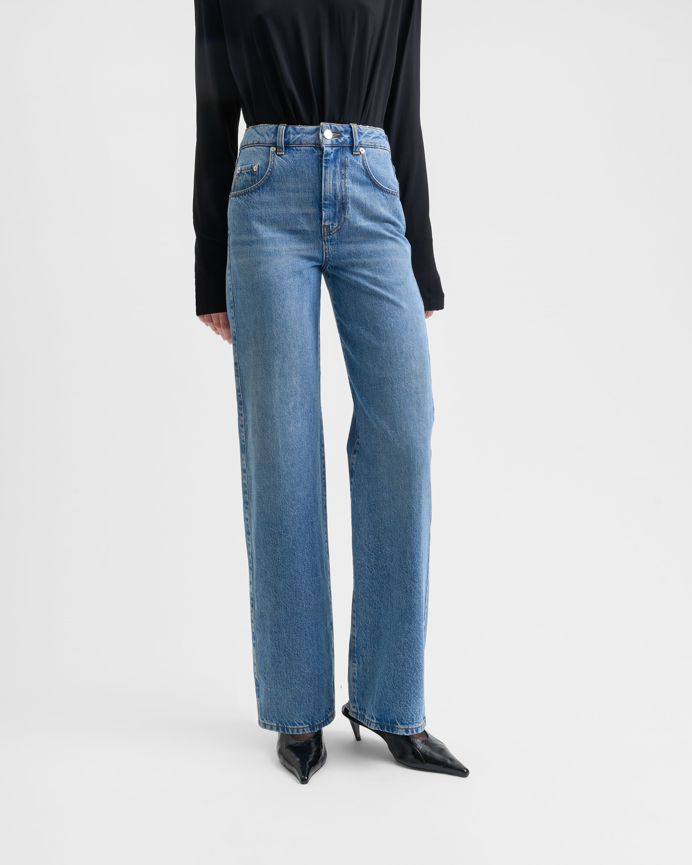 1760_81e4bcba1e-sefr_fw26_straight-cut-blue-wash_3134-large