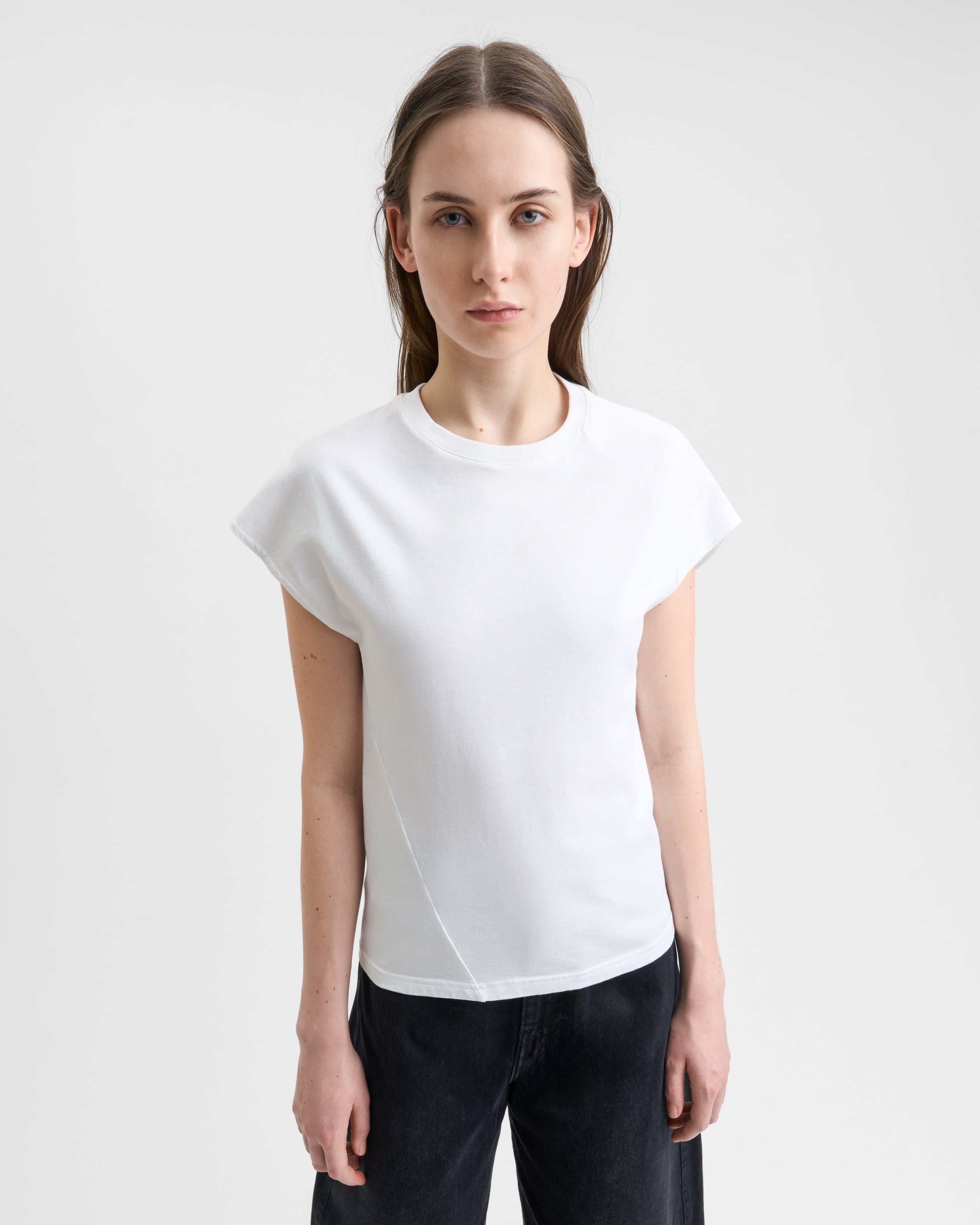 1775_a9432a7b6f-sefr_fw26_twisted-t-shirt-white_3919-large