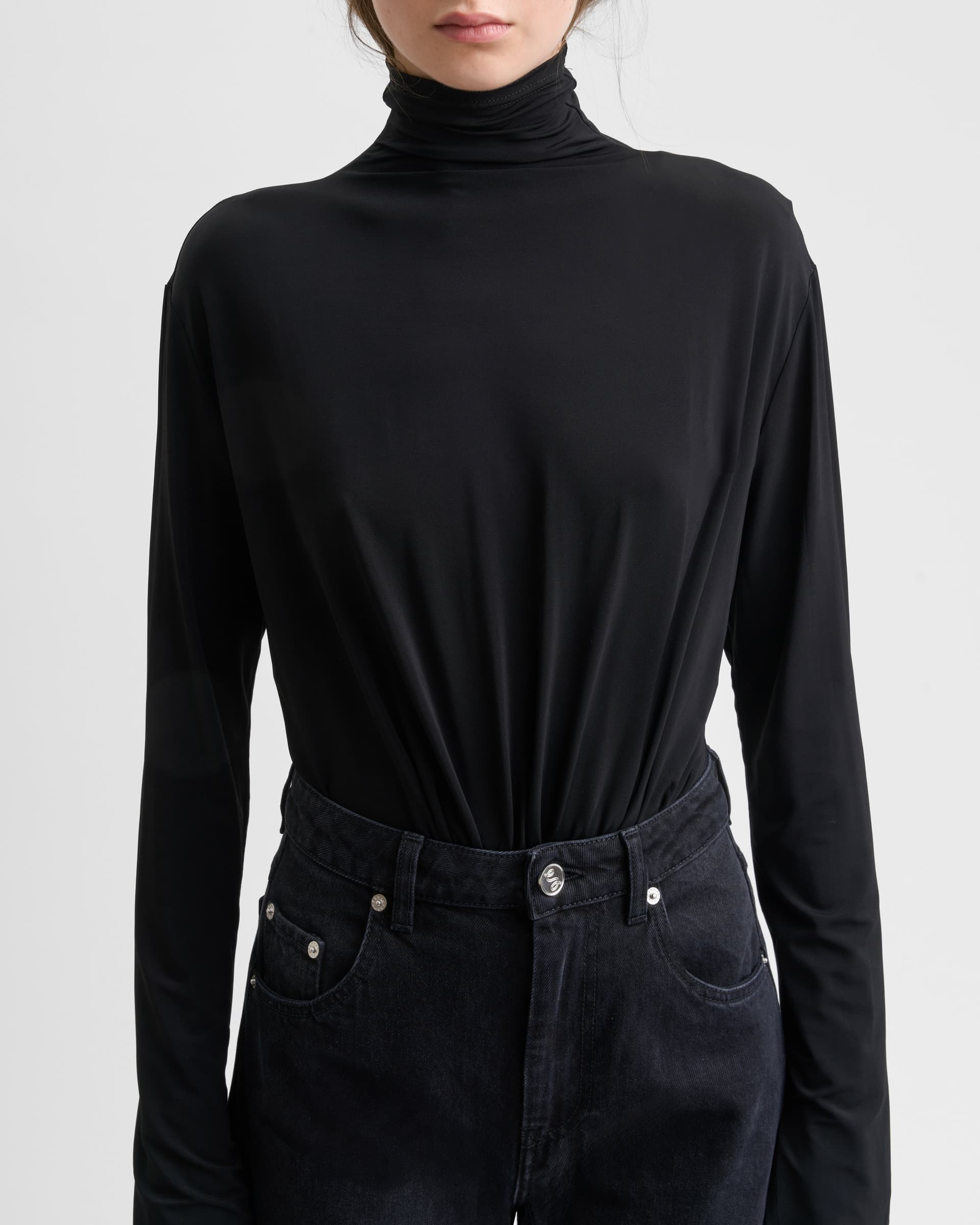 1778_8f7a9dbf9d-sefr_fw26_draped-turtleneck-top-black_2009-large