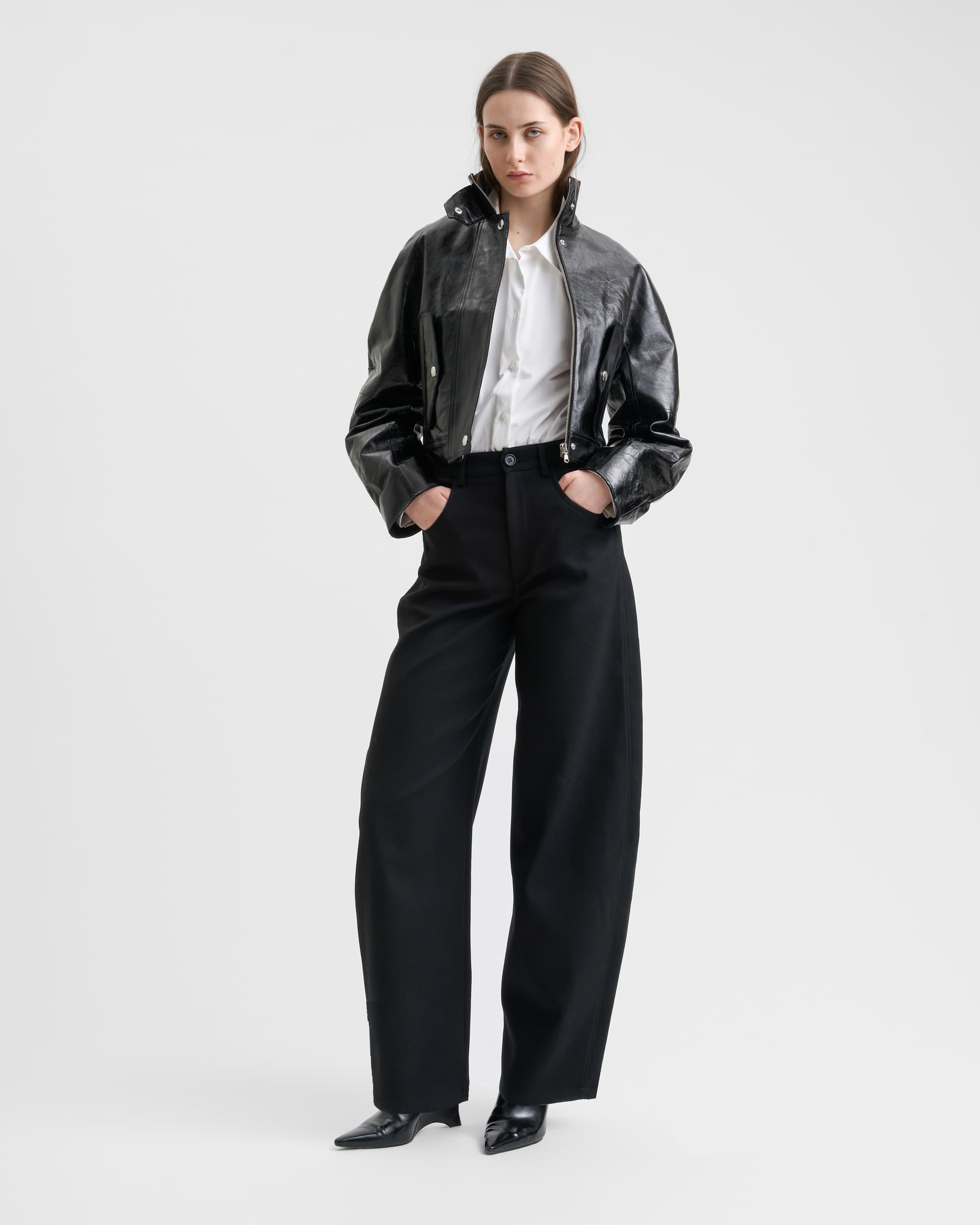 1780_42d939b134-sefr_fw26_iris-leather-jacket-black_2327-large