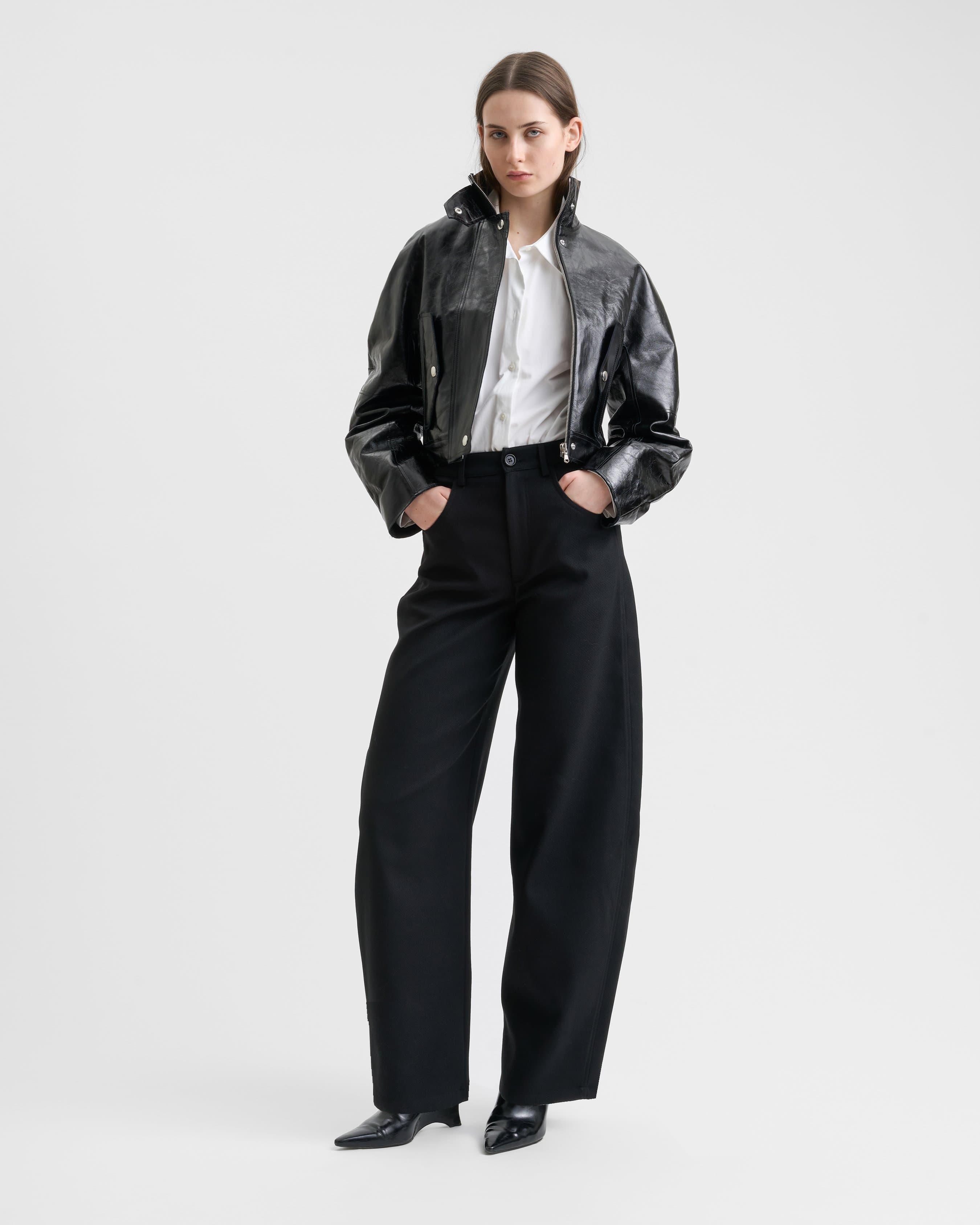 1780_42d939b134-sefr_fw26_iris-leather-jacket-black_2327-large