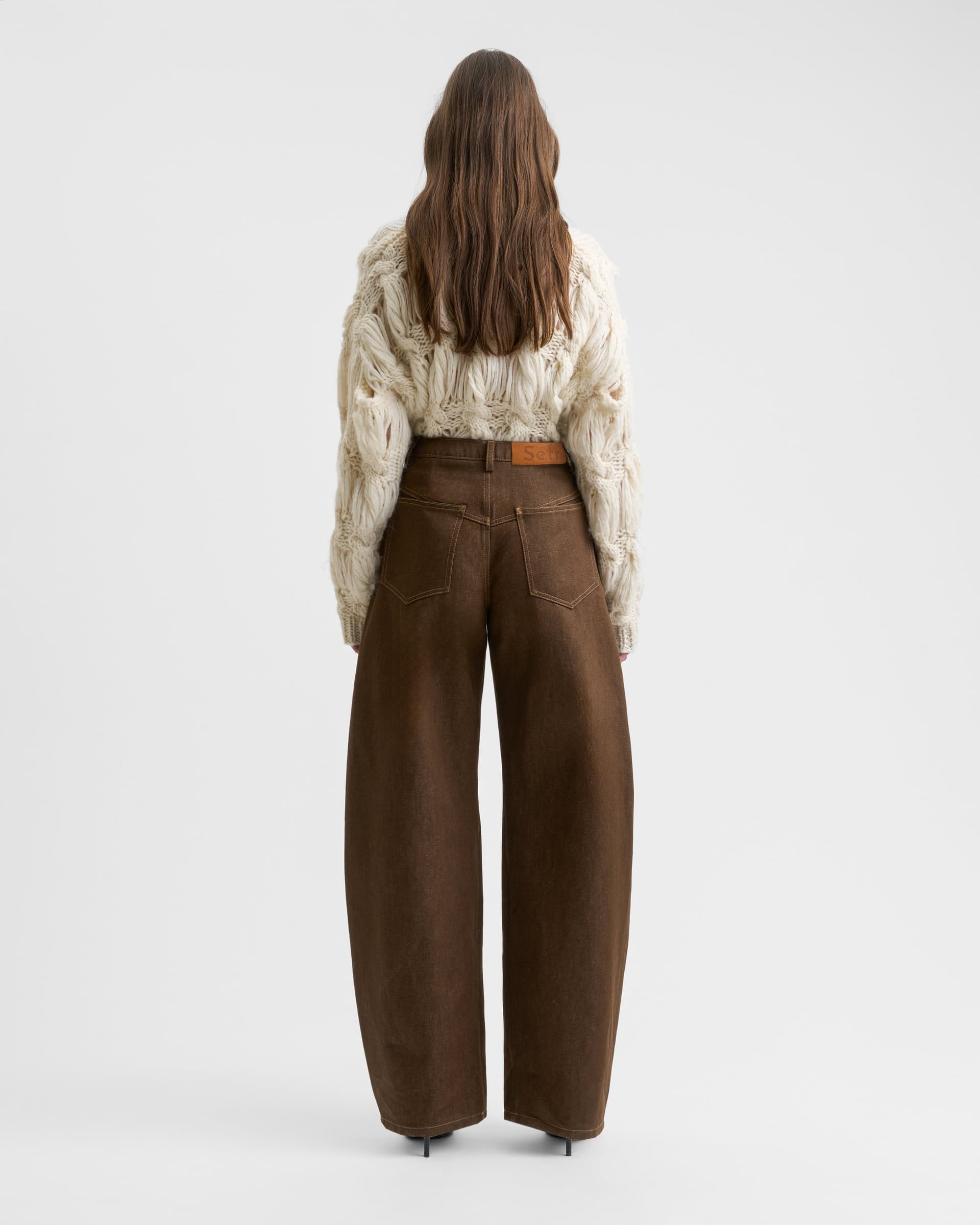 1789_1740377c2d-sefr_fw26_soline-raw-denim-brown_4174-large
