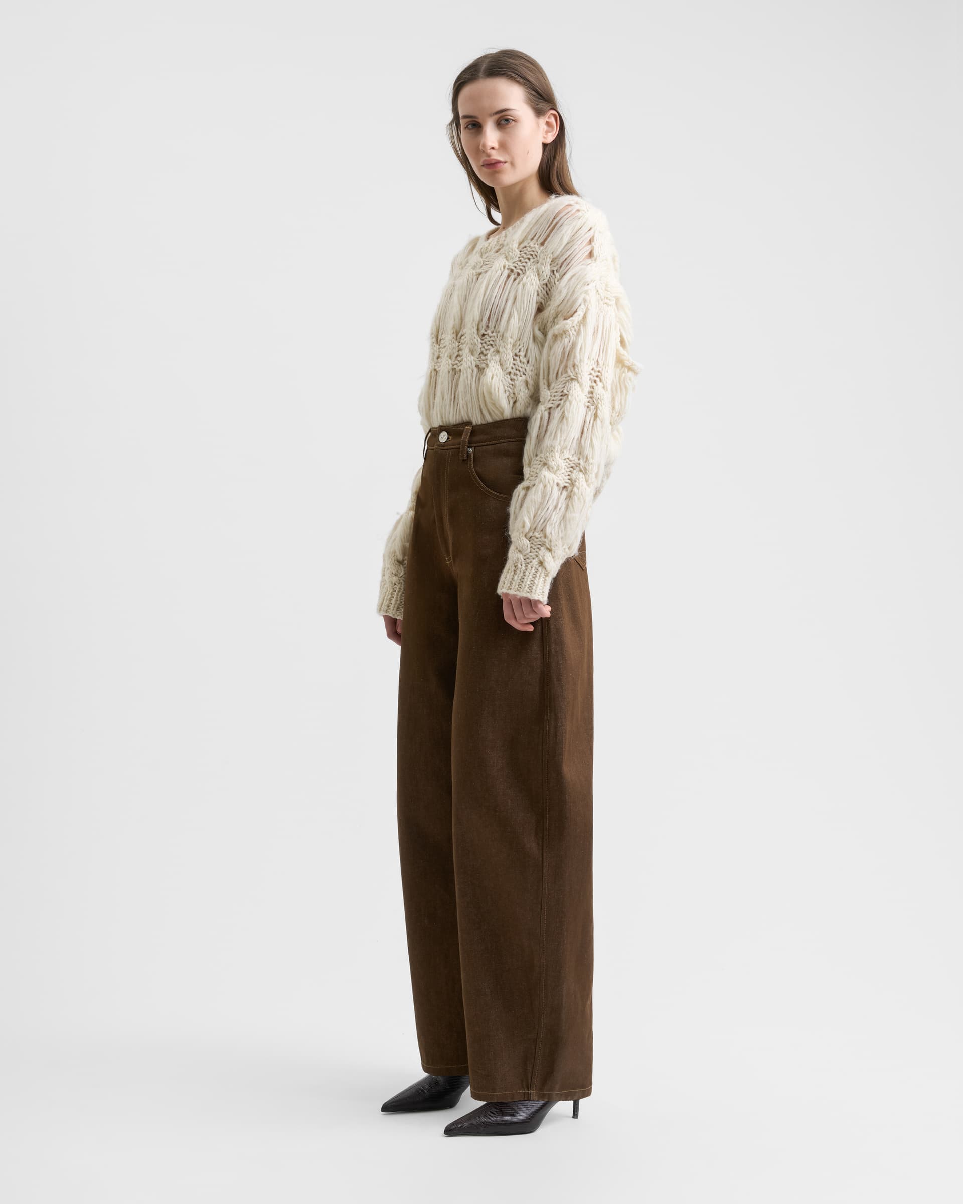 1789_7da0b5c555-sefr_fw26_soline-raw-denim-brown_4157-large