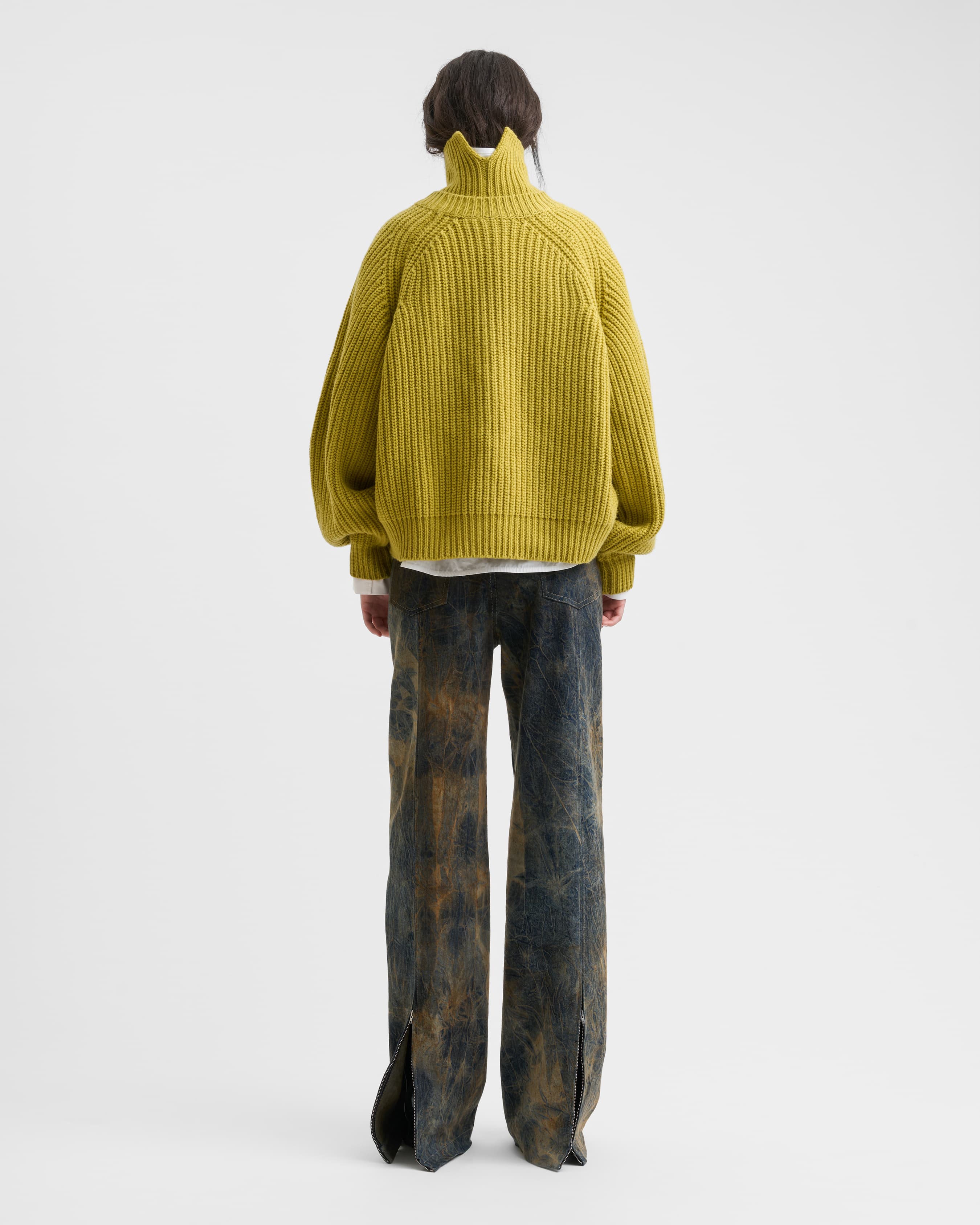 1791_8e77627f57-sefr_fw26_chunky-turtleneck-sweater-yellow-green_9026-large