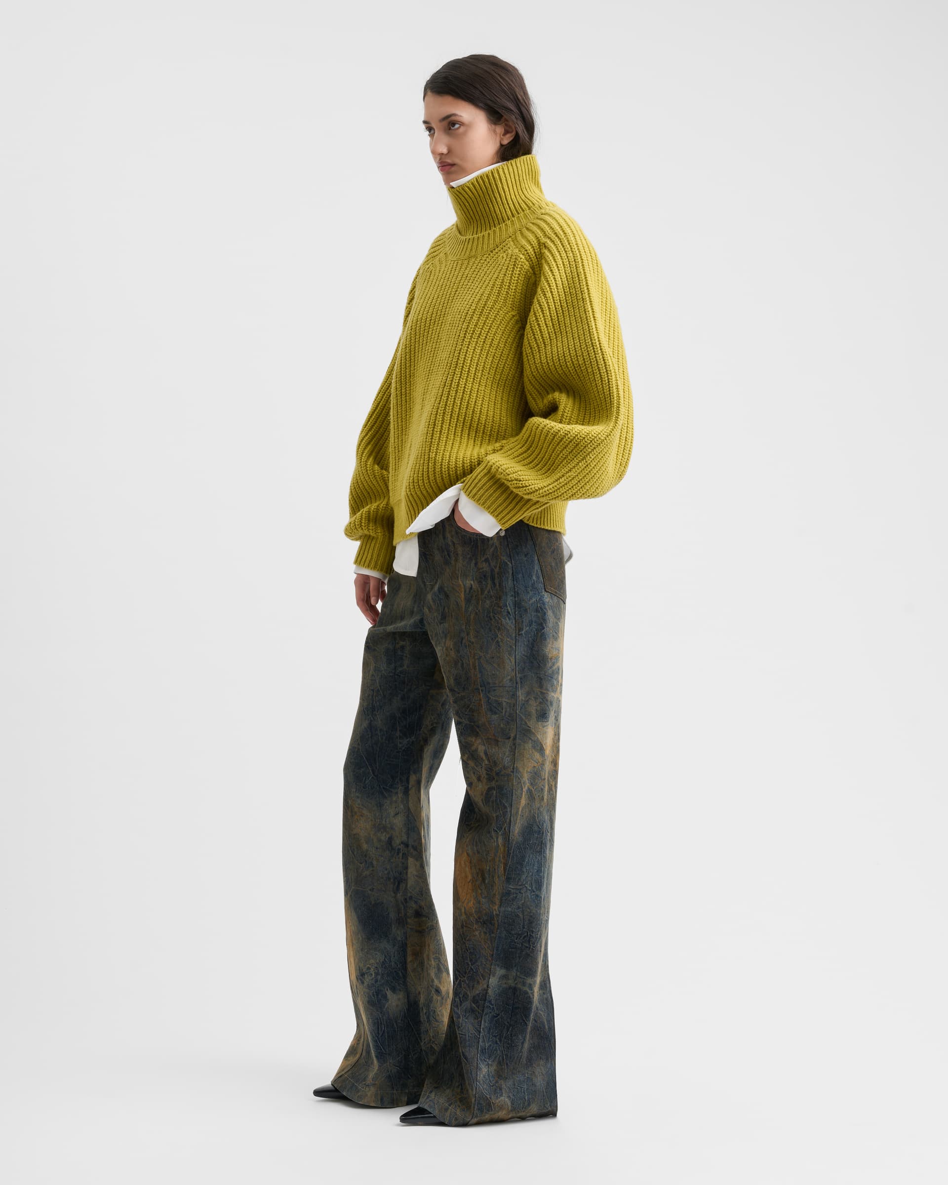 1791_c508a2c206-sefr_fw26_chunky-turtleneck-sweater-yellow-green_9020-large